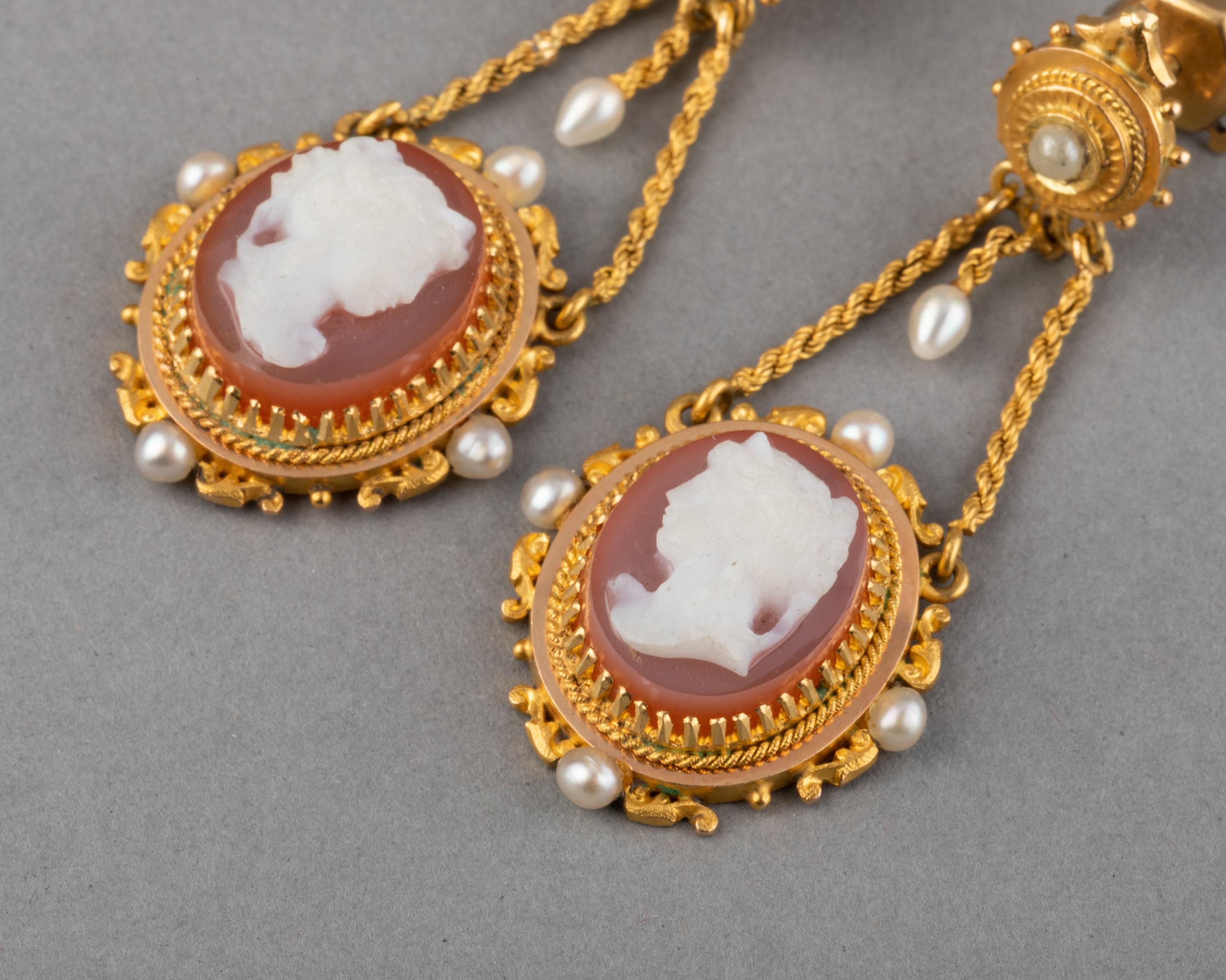 Oval Cut Gold and Agate Antique Napoleon III Earrings For Sale