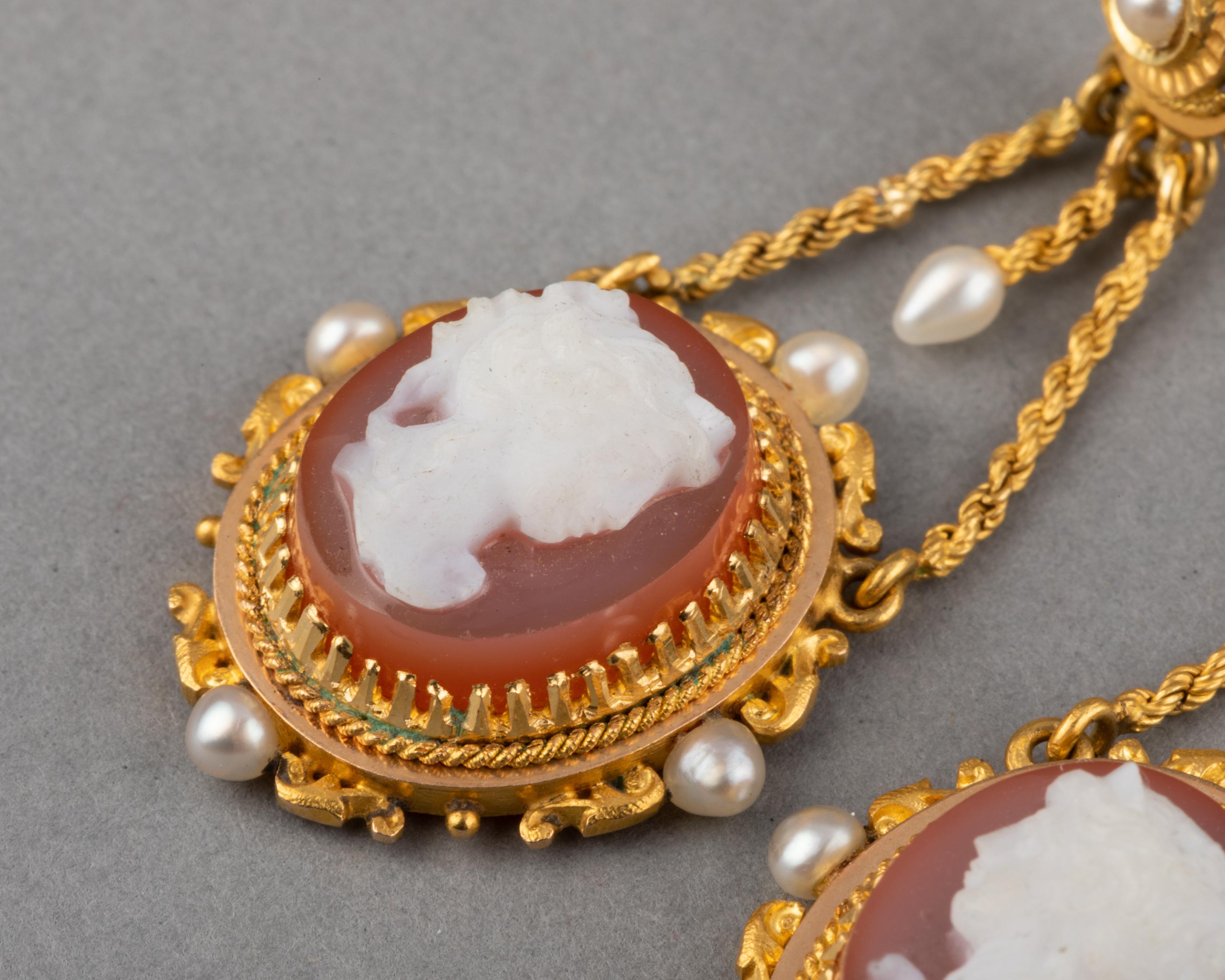 Gold and Agate Antique Napoleon III Earrings For Sale 1