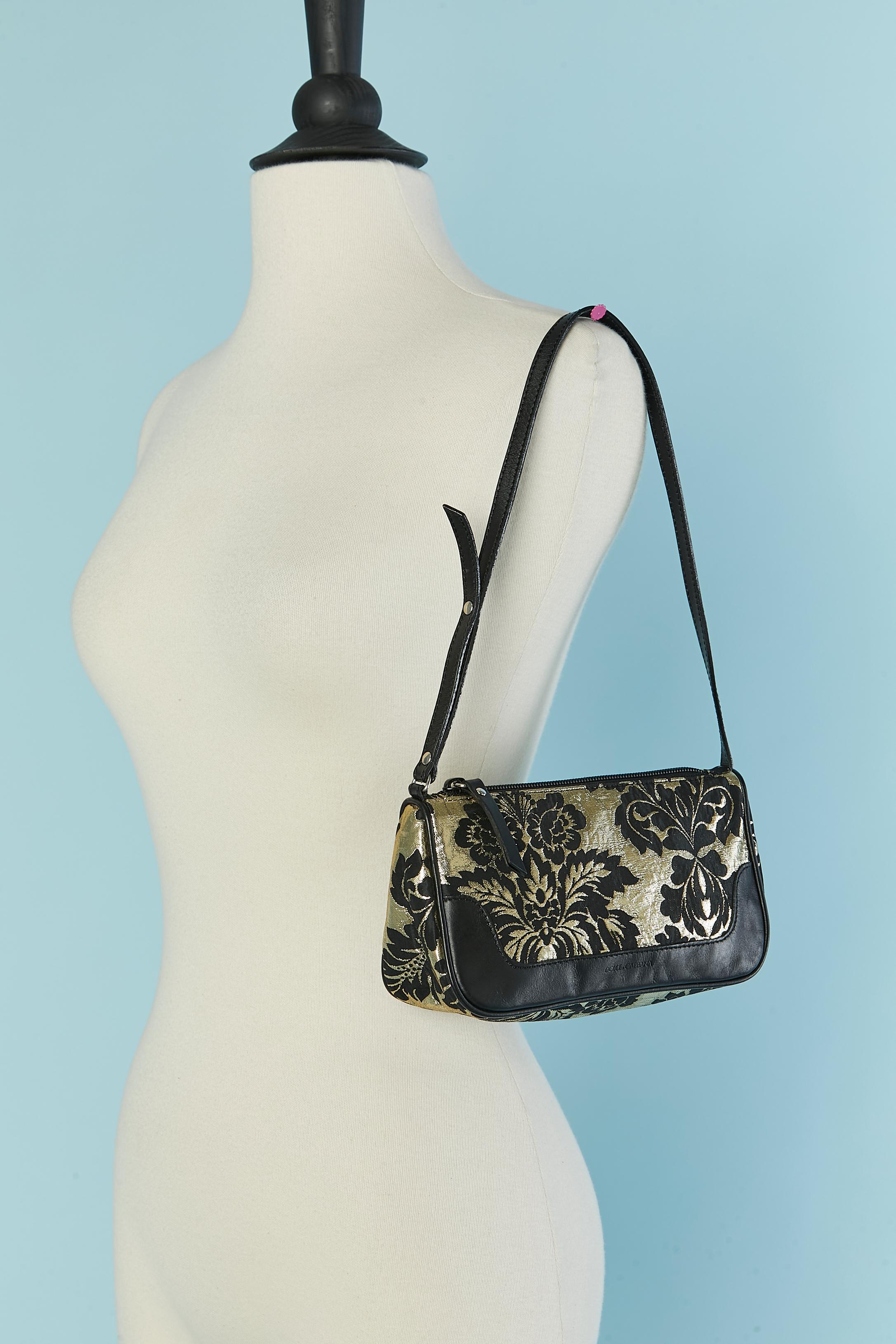 Gold and black damask evening bag with leather bottom Dolce & Gabbana In Excellent Condition For Sale In Saint-Ouen-Sur-Seine, FR