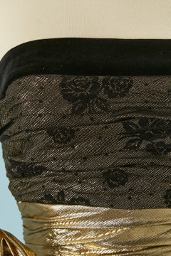 Vestido de noche bustier de lamé dorado y negro Escada by Margaretha Ley