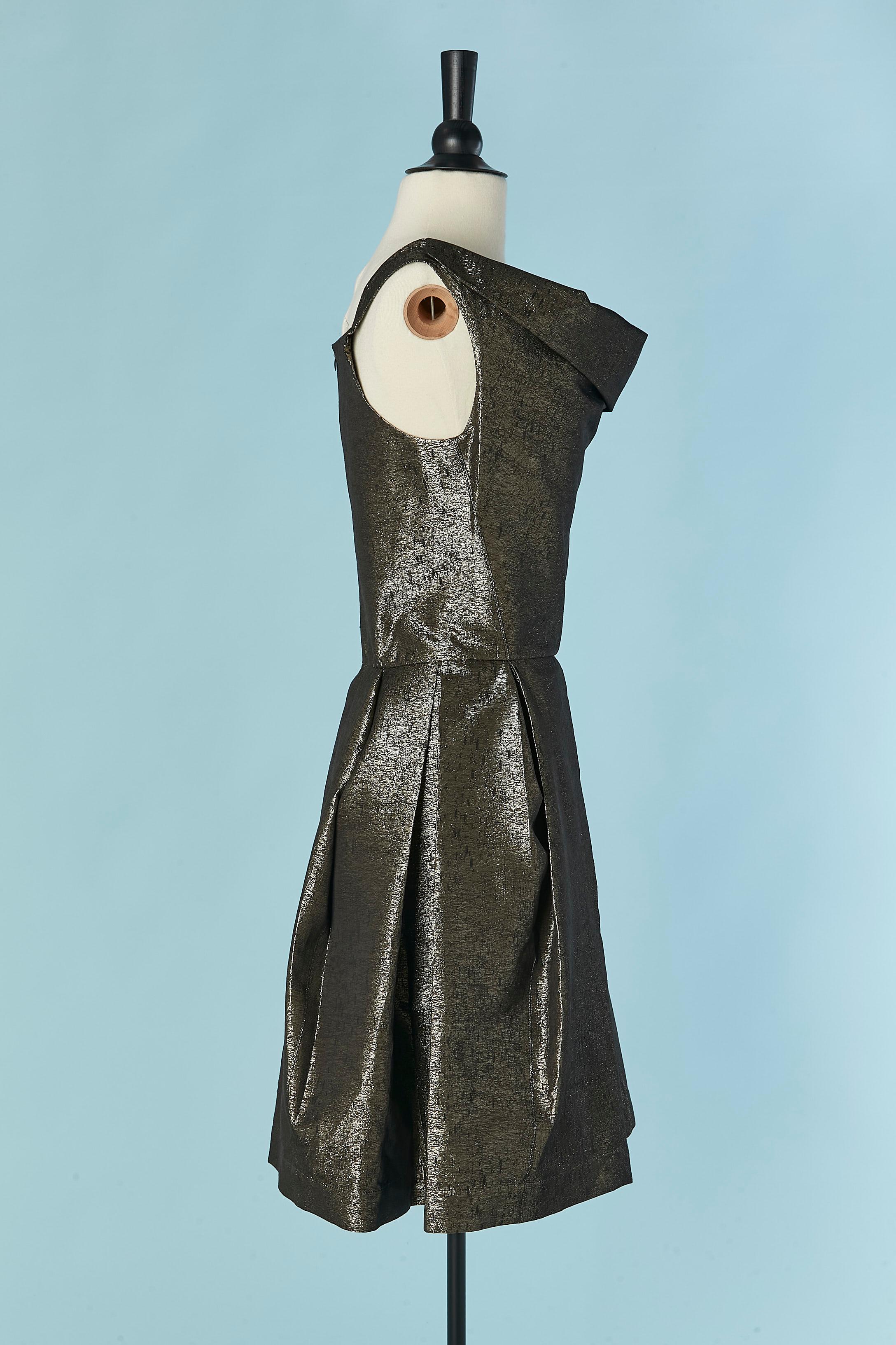 Cocktailkleid aus Gold und schwarzem Lamé VIVIENNE WESTWOOD ANGLOMANIA by VIVIENNE WESTWOOD im Angebot 3