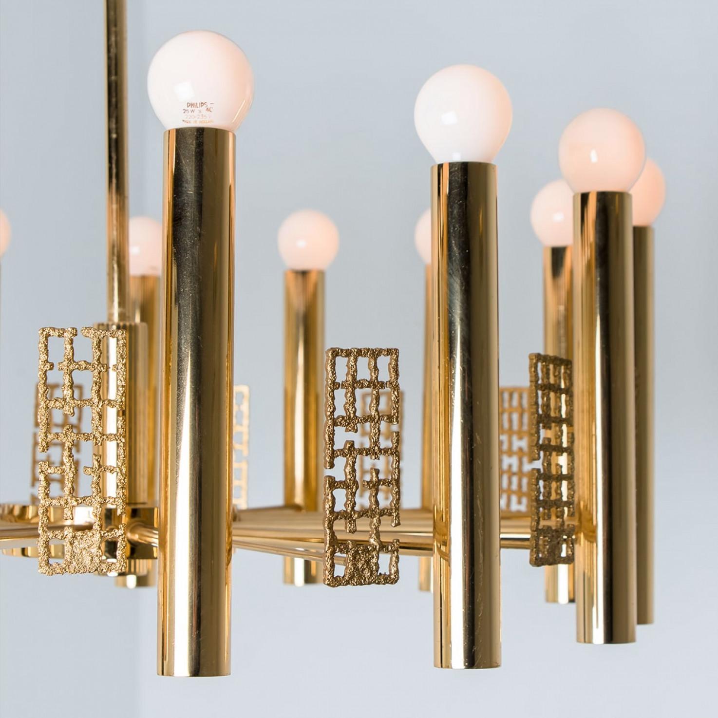 Lampadario in oro e ottone nello stile di Sciolari, 1960 in vendita 3