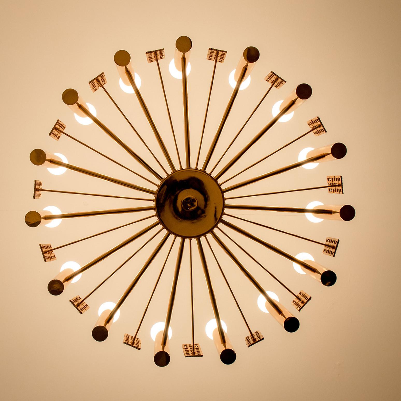 Gold and Brass Chandelier in Style of Sciolari, 1960 For Sale 8