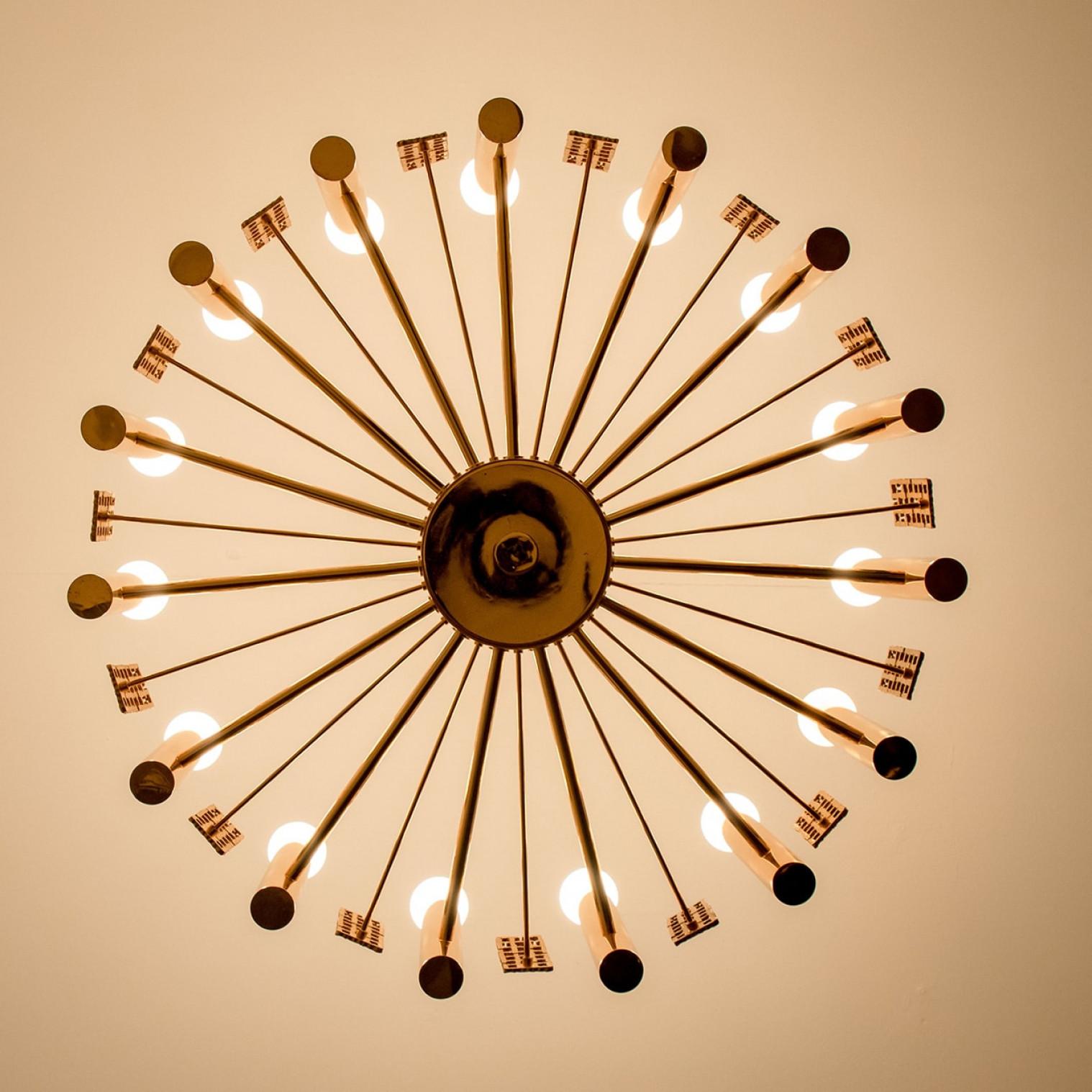 Lampadario in oro e ottone nello stile di Sciolari, 1960 in vendita 7