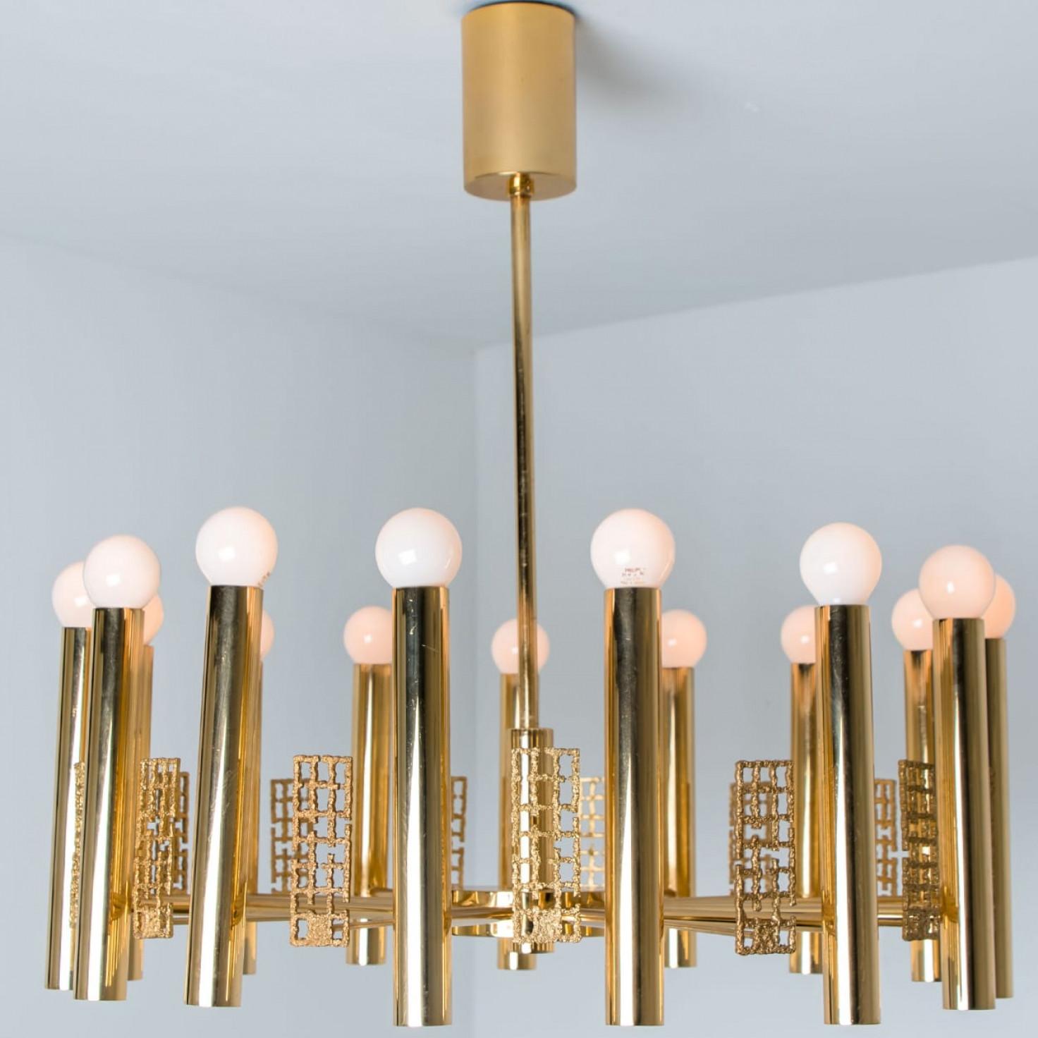 Or Gold and Brass Chandelier in Style of Sciolari, 1960 en vente