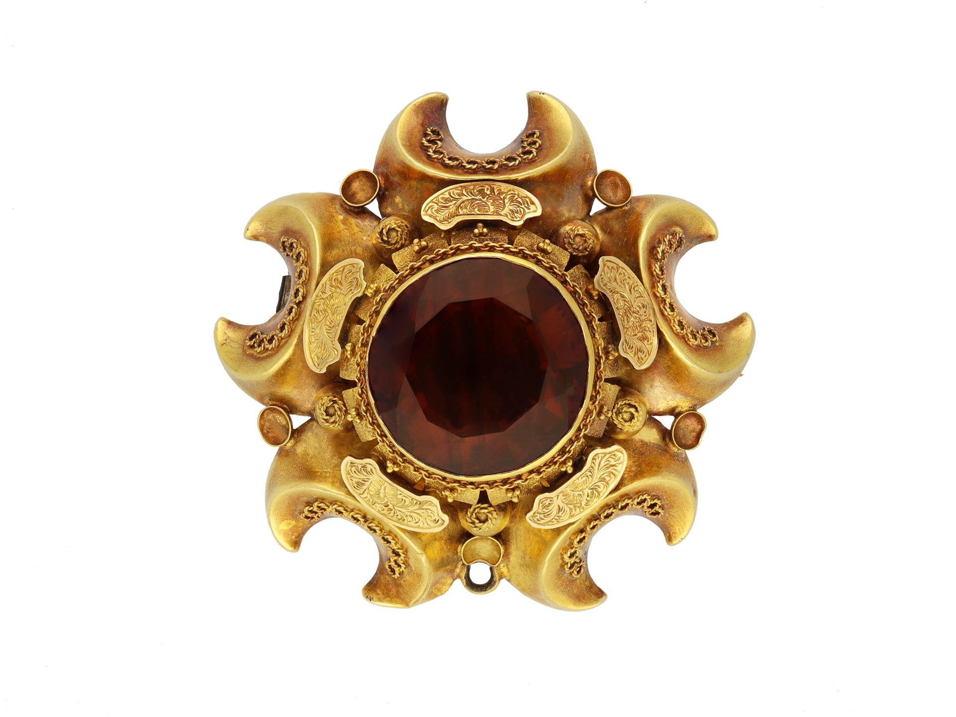 Old European Cut Gold and citrine brooch, circa 1866. For Sale