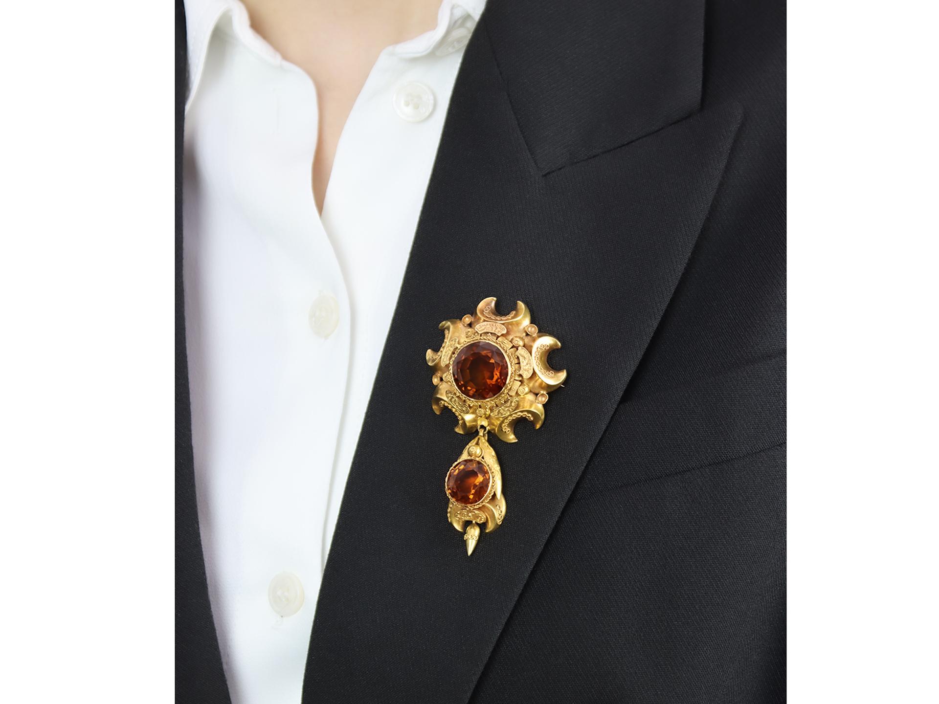 Gold and citrine brooch, circa 1866. In Good Condition For Sale In London, GB