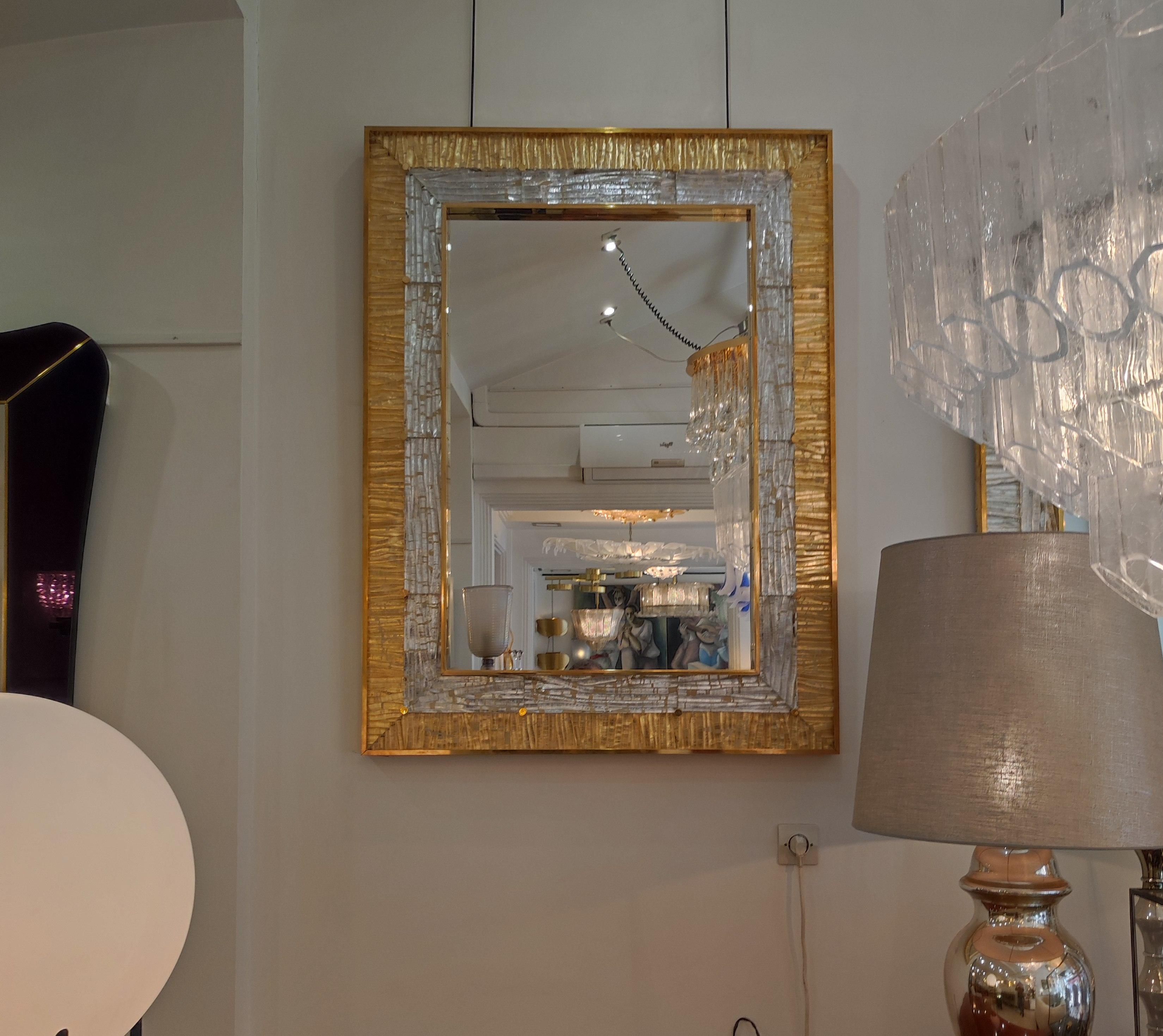 Miroir en verre de Murano et laiton, or et cristal Excellent état - En vente à Saint-Ouen, FR