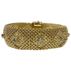 Gold and Diamond Bracelet in Yellow Gold