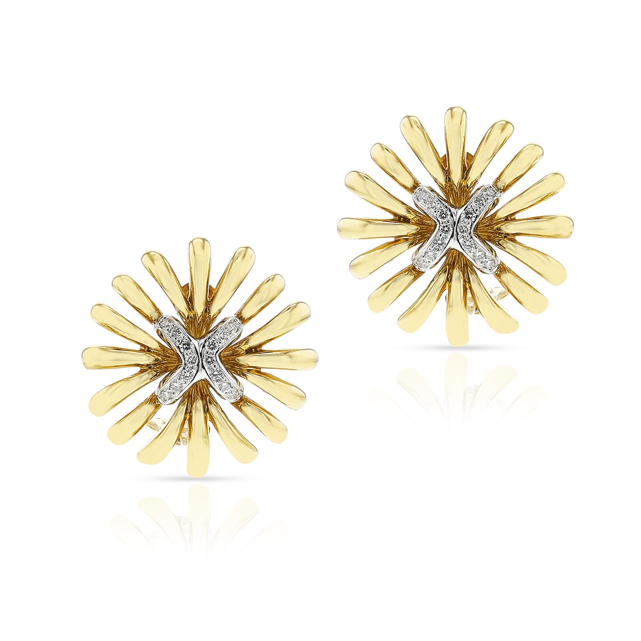 Round Cut Gold and Diamond Flower Earrings, 18k For Sale