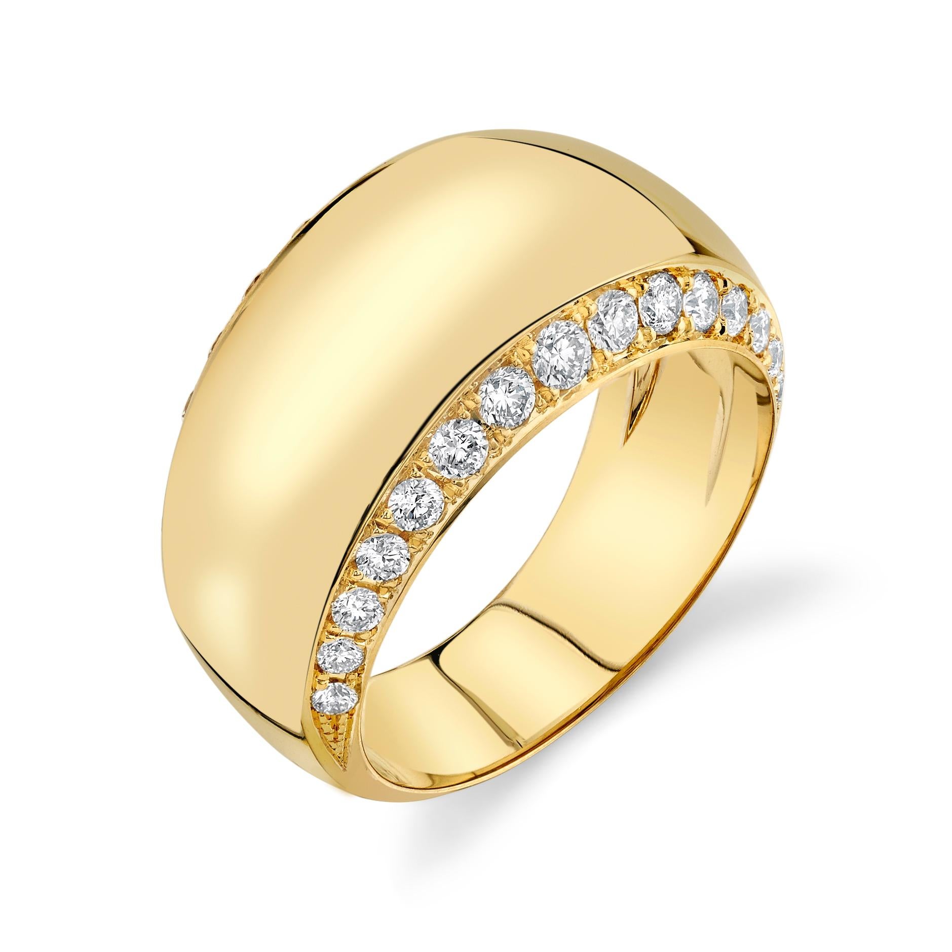 Contemporary Gold and Diamond Halo Ring For Sale