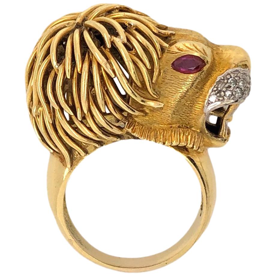 Gold and Diamond Lion "Leo" Zodiac Ring, circa 1970