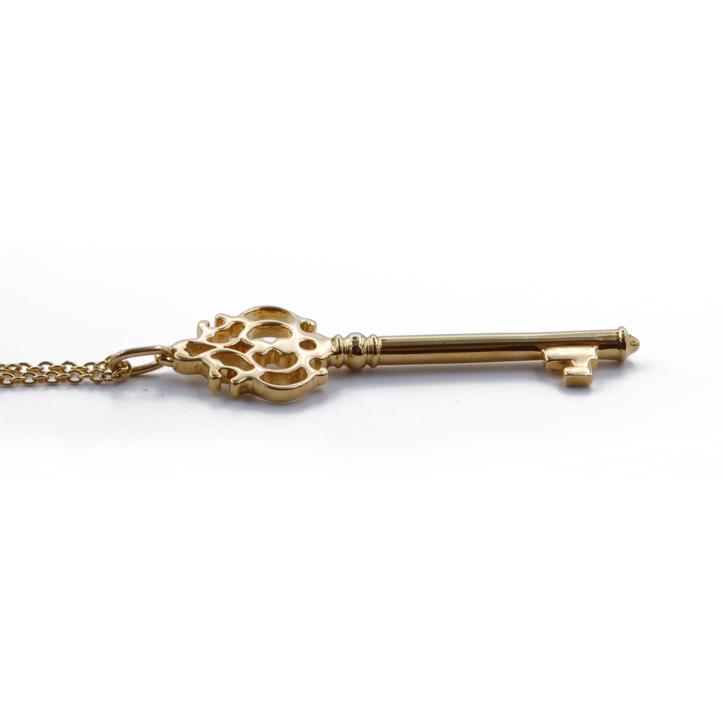 Sasha Primak Gold and Diamond Ornate Key Pendant In Excellent Condition For Sale In New York, NY