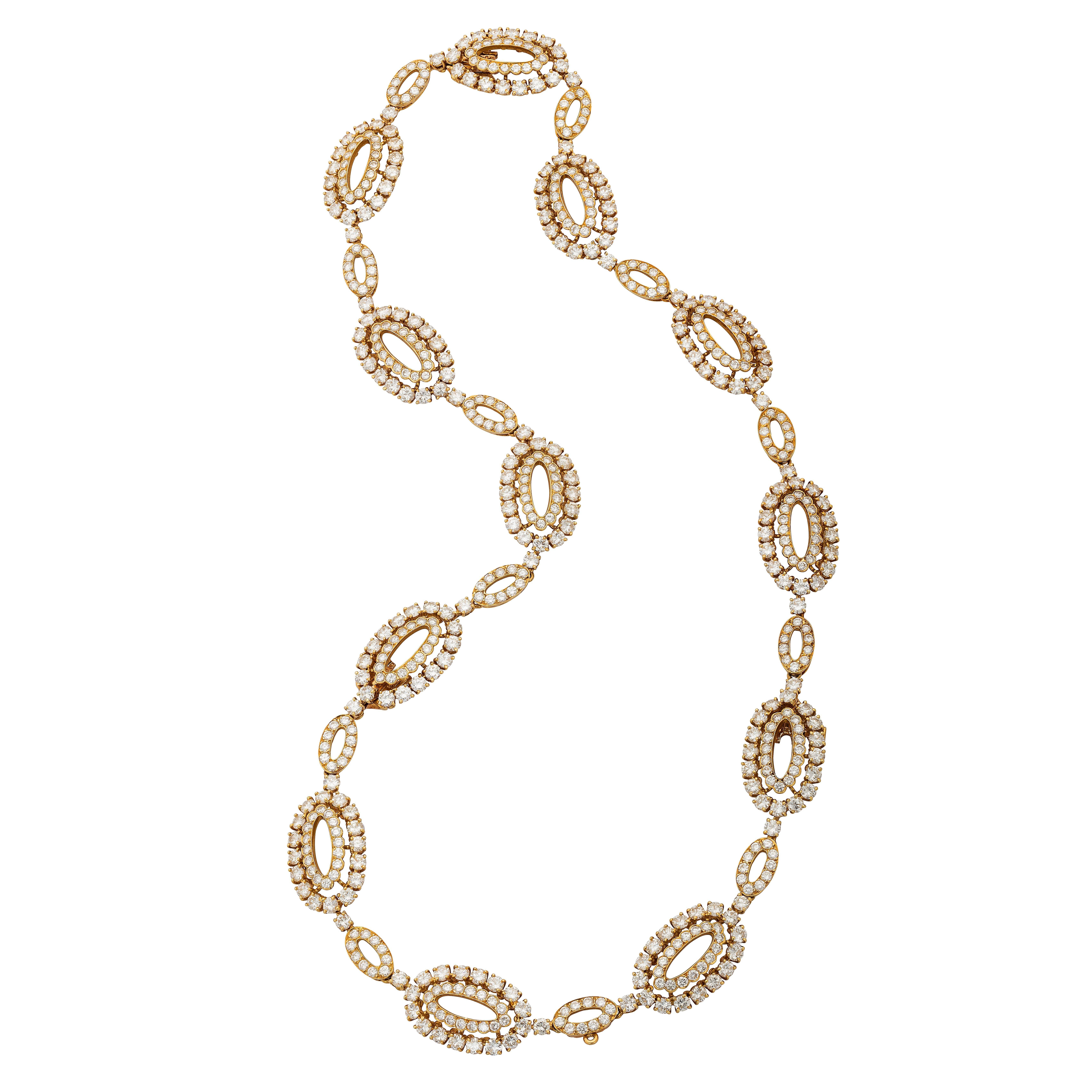 Round Cut Circa 1970 Van Cleef & Arpels Diamond Yellow Gold Necklace Earrings Parure Suite