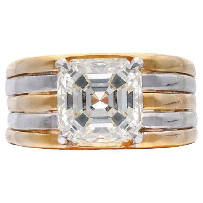 Anello in oro e diamanti in vendita