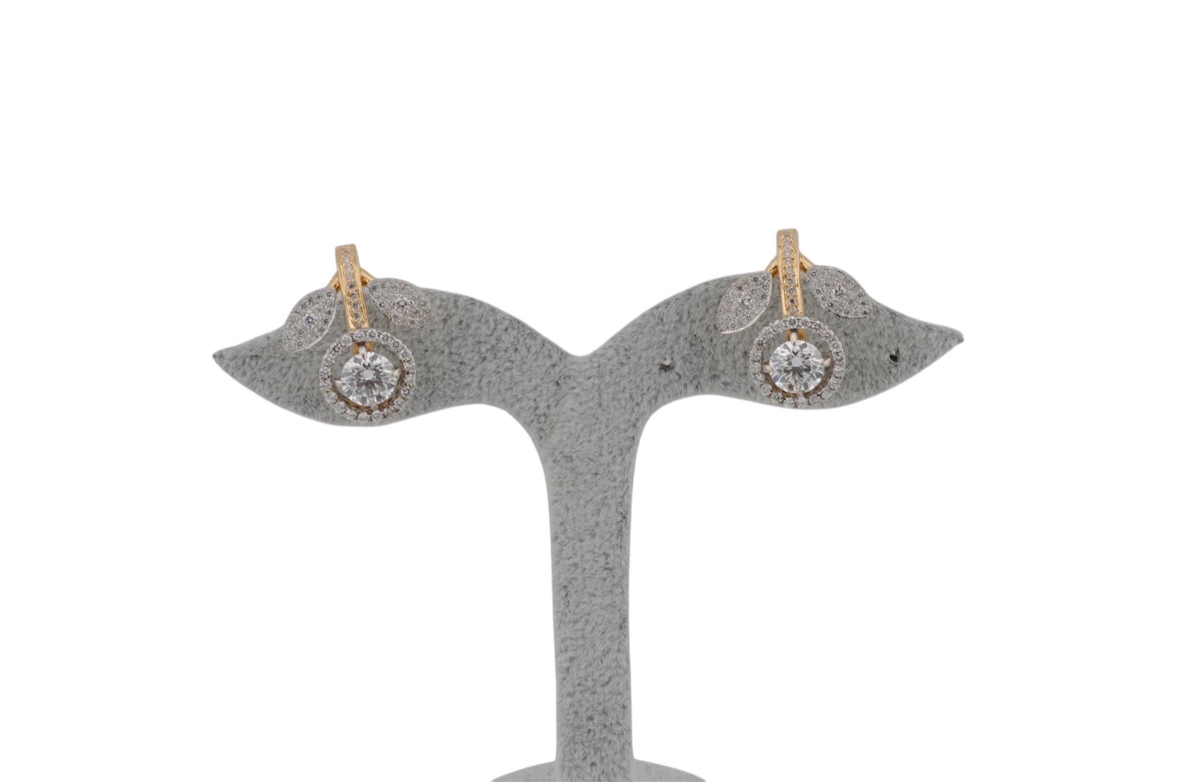 Set di oro e diamanti - Collier, orecchini e anello in vendita 4