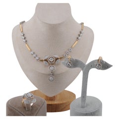 Gold and Diamond Set – Collier, Earrings and Ring