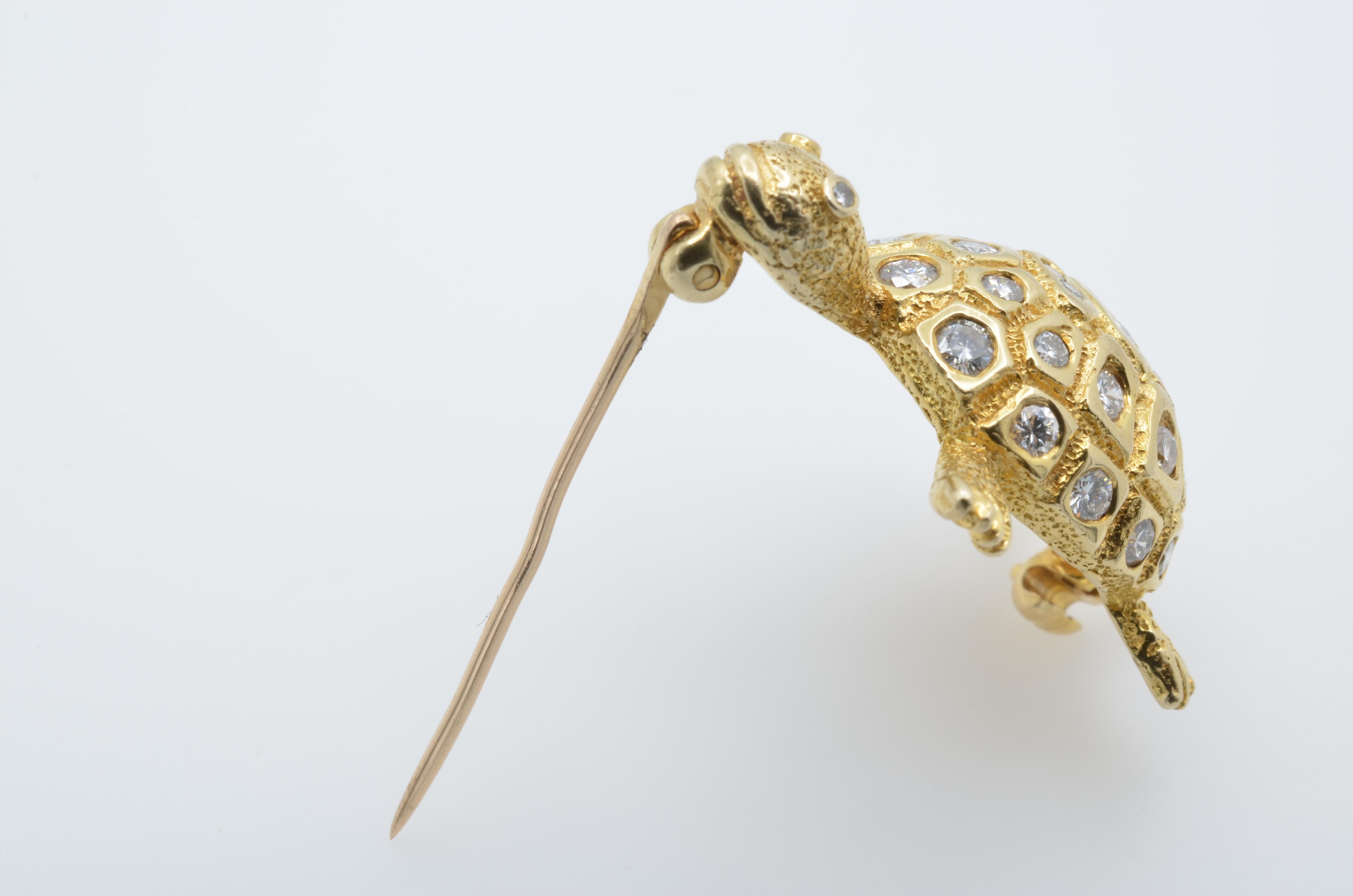 Gold and Diamond Turtle Brooch, 1970 For Sale 2