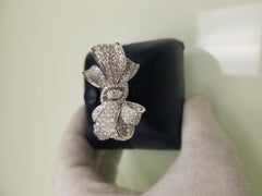 Gold and diamonds Bow ring