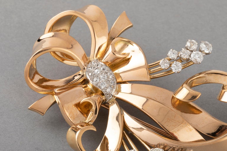Gold and Diamonds French Vintage Brooch For Sale at 1stdibs