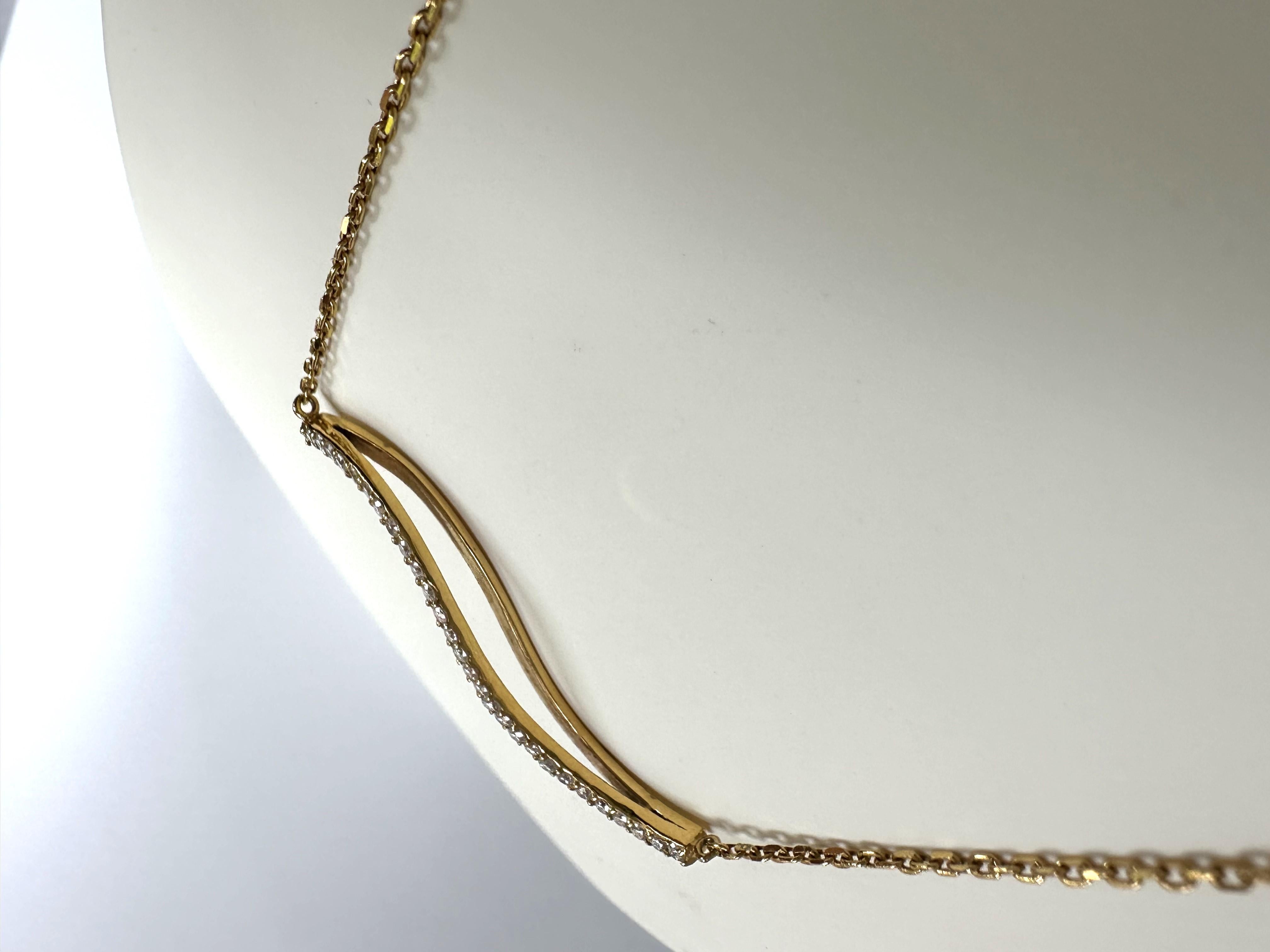 Brilliant Cut Gold and Diamonds Necklace For Sale