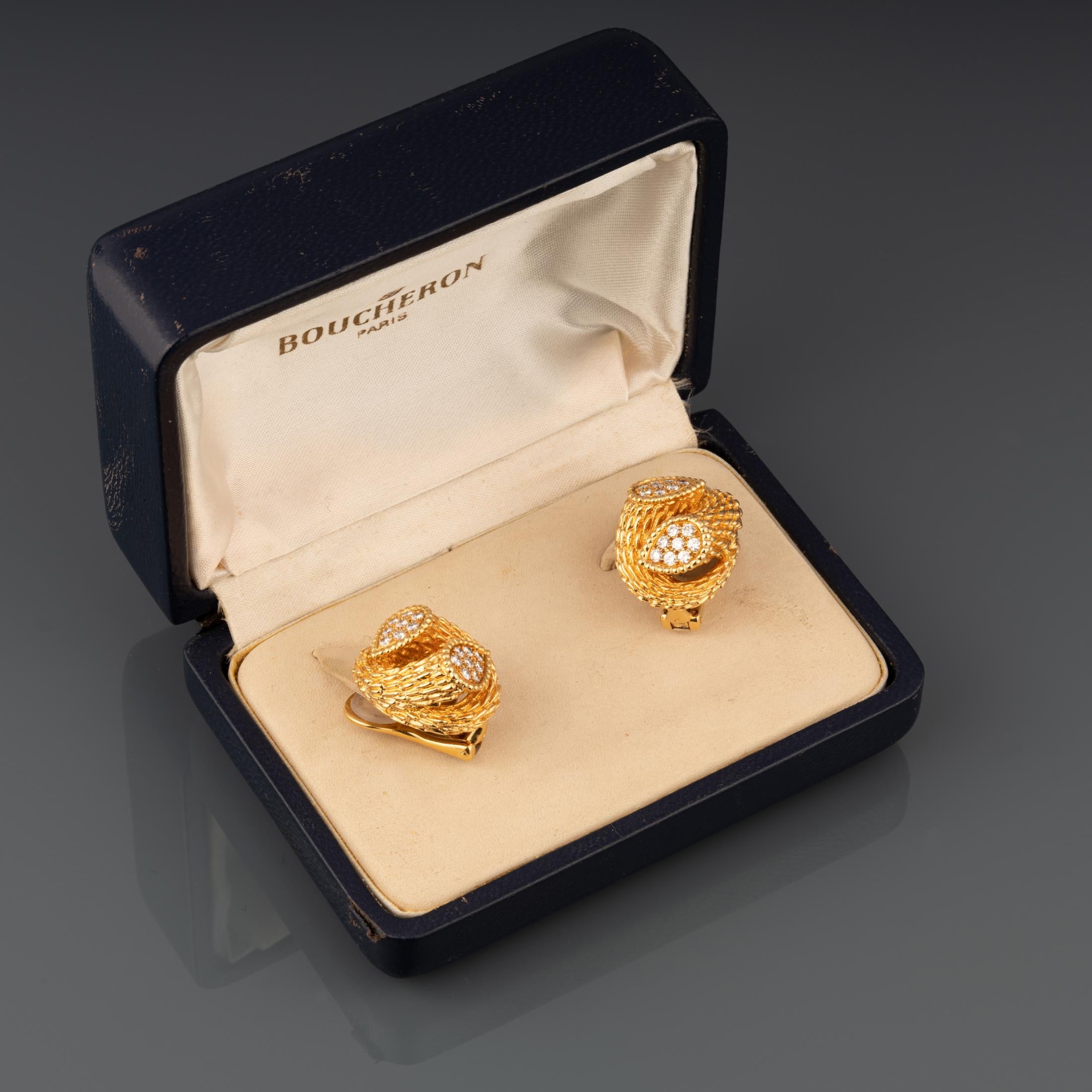 A lovely pair of earrings, made by Boucheron circa 1970.

Serpent Bohème model. Signed with numbers.

Dimensions: 22 mm height, 18mm width

Weight: 34 grams.