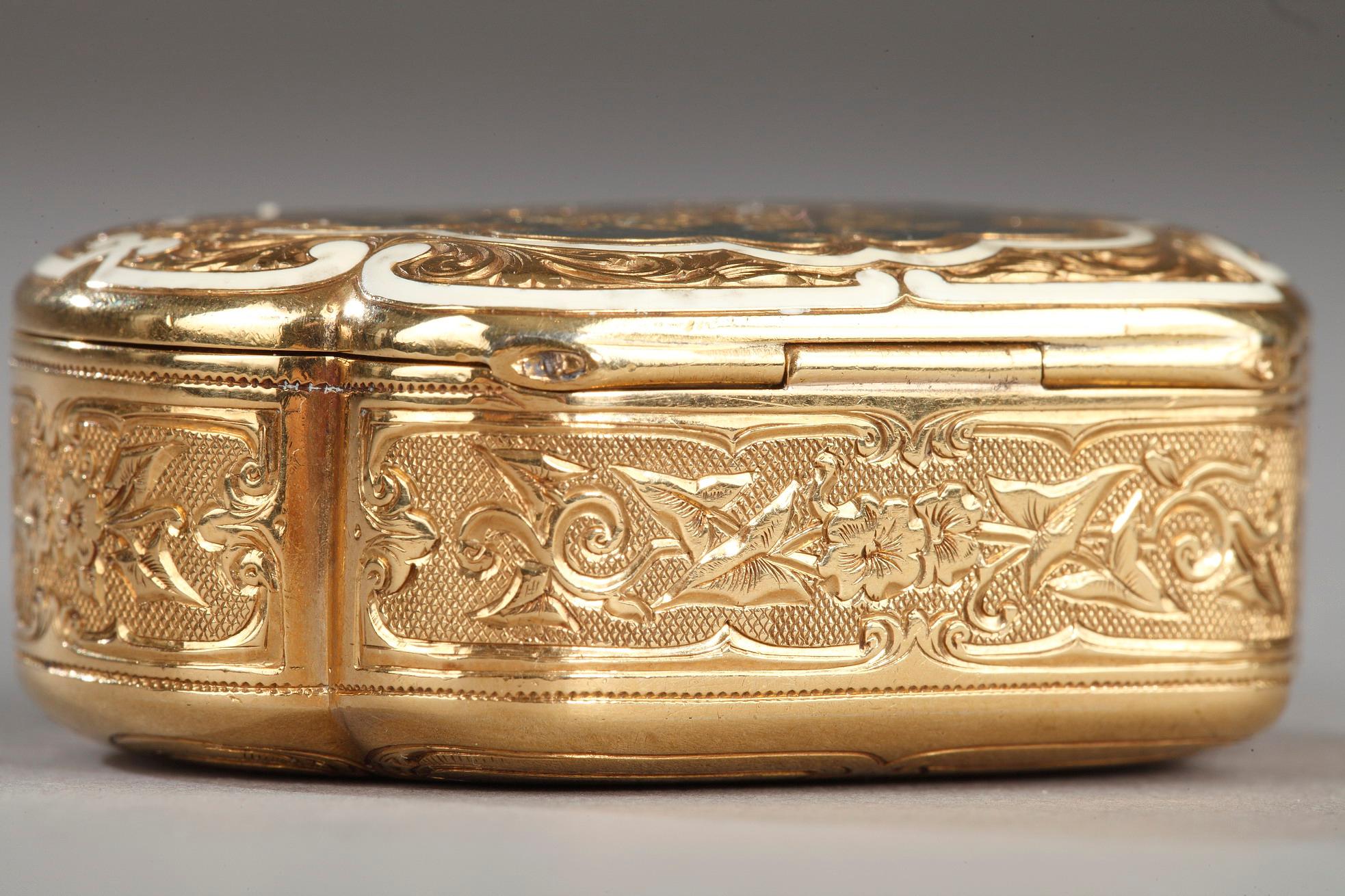 Gold and Enamel Box, Late 19th Century For Sale 3