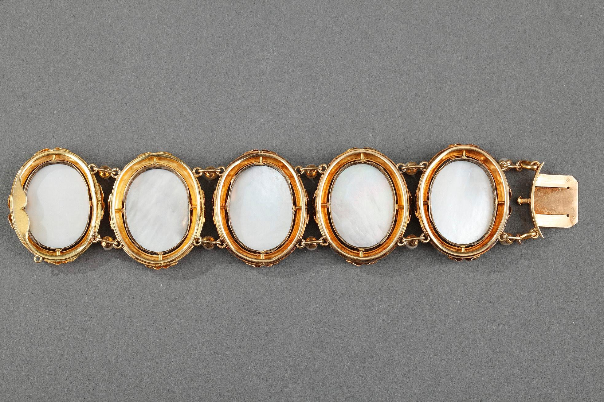 Gold and Enamel Bracelet, Mid-19th Century For Sale 13