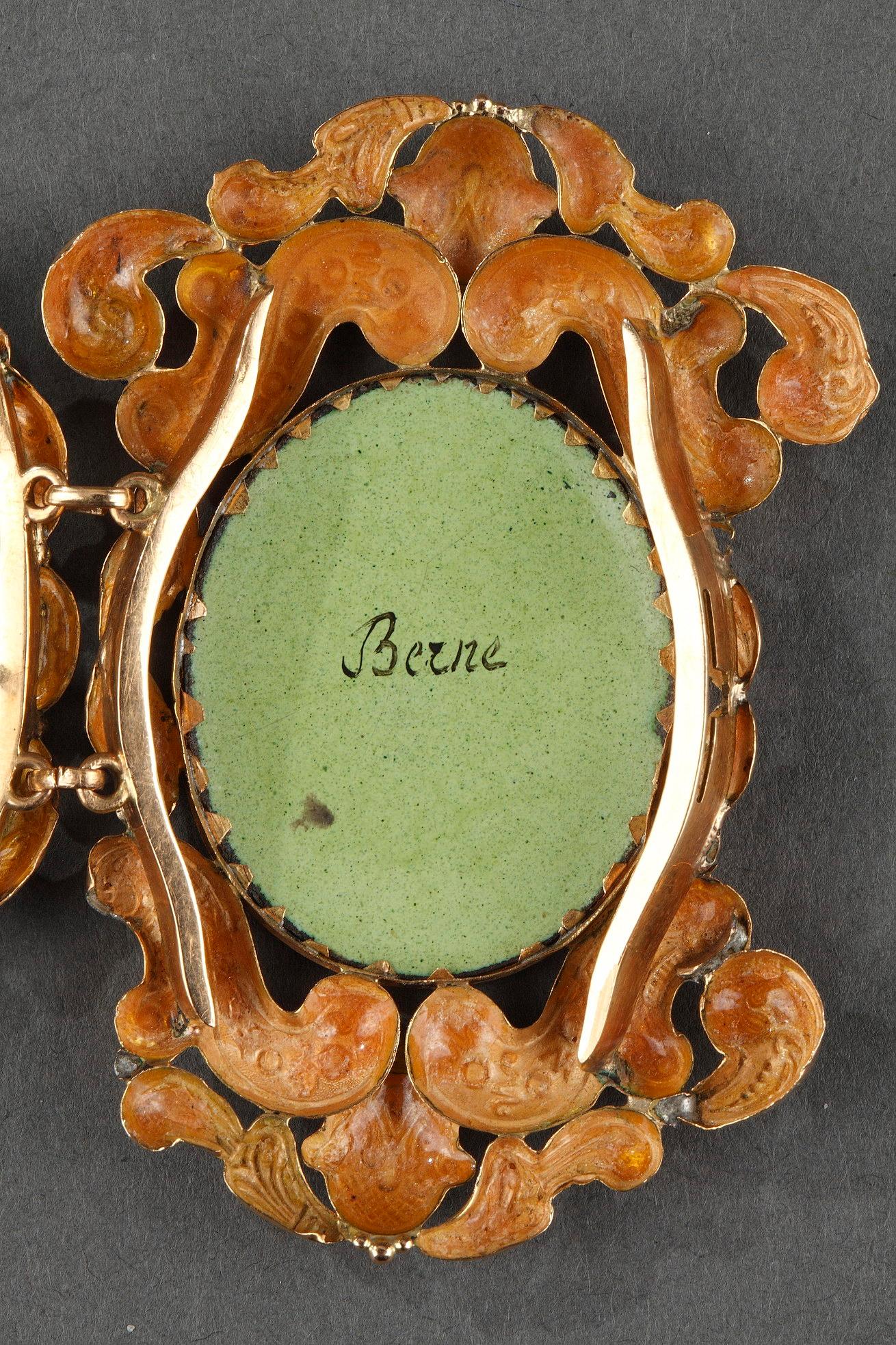 Bracelet en or et émail, milieu du XIXe siècle en vente 14