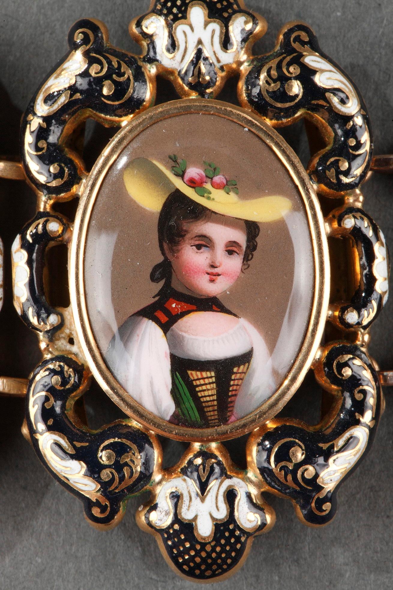 Gold and Enamel Bracelet, Mid-19th Century In Good Condition For Sale In Paris, FR