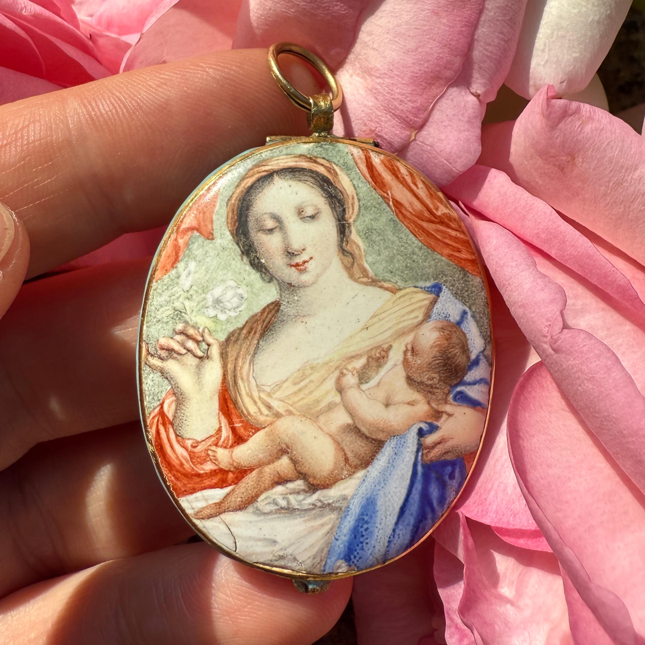 Gold and Enamel Pendant Depicting the Virgin and Child. French, 17th century For Sale 10