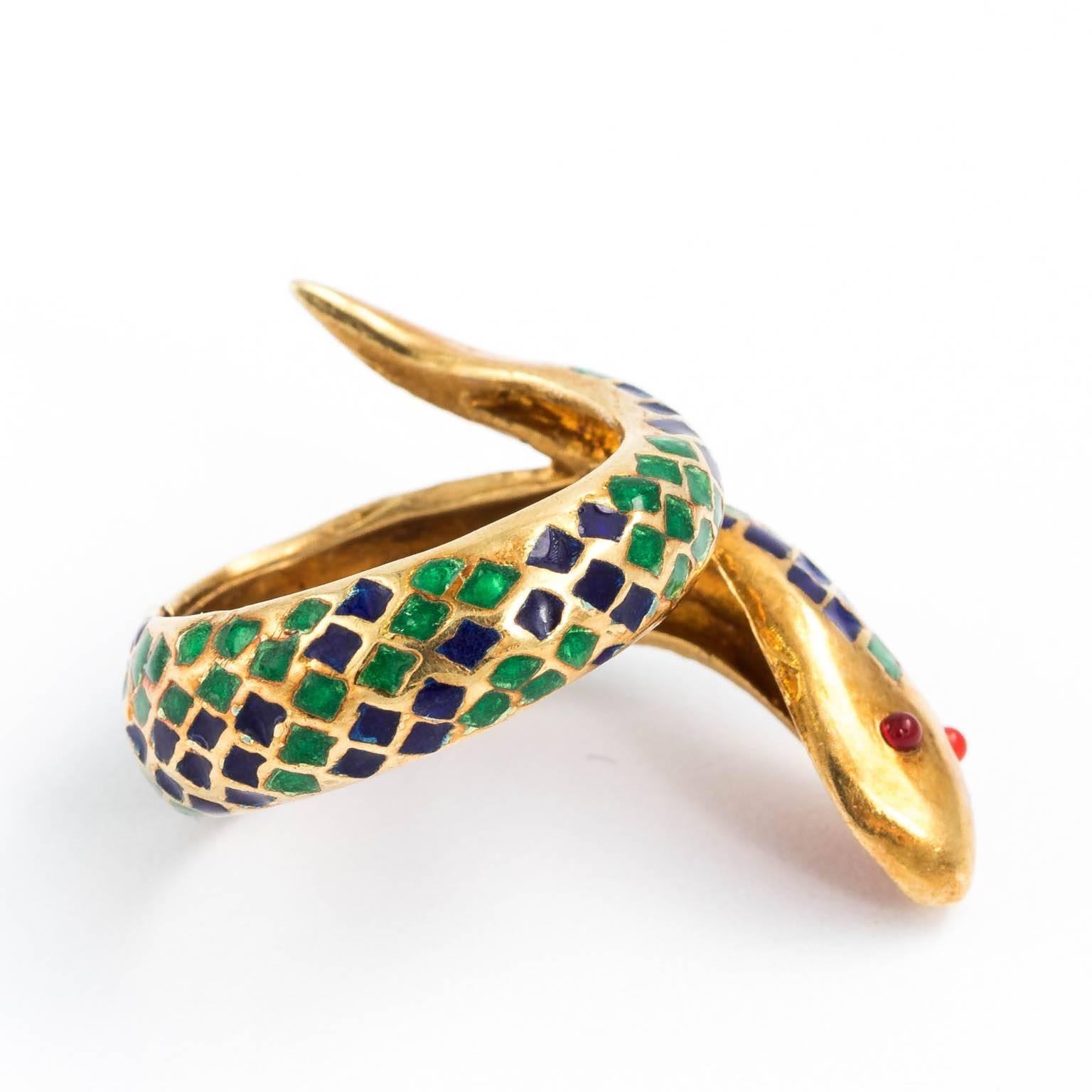 Gold and Enamel Serpent Ring For Sale 2
