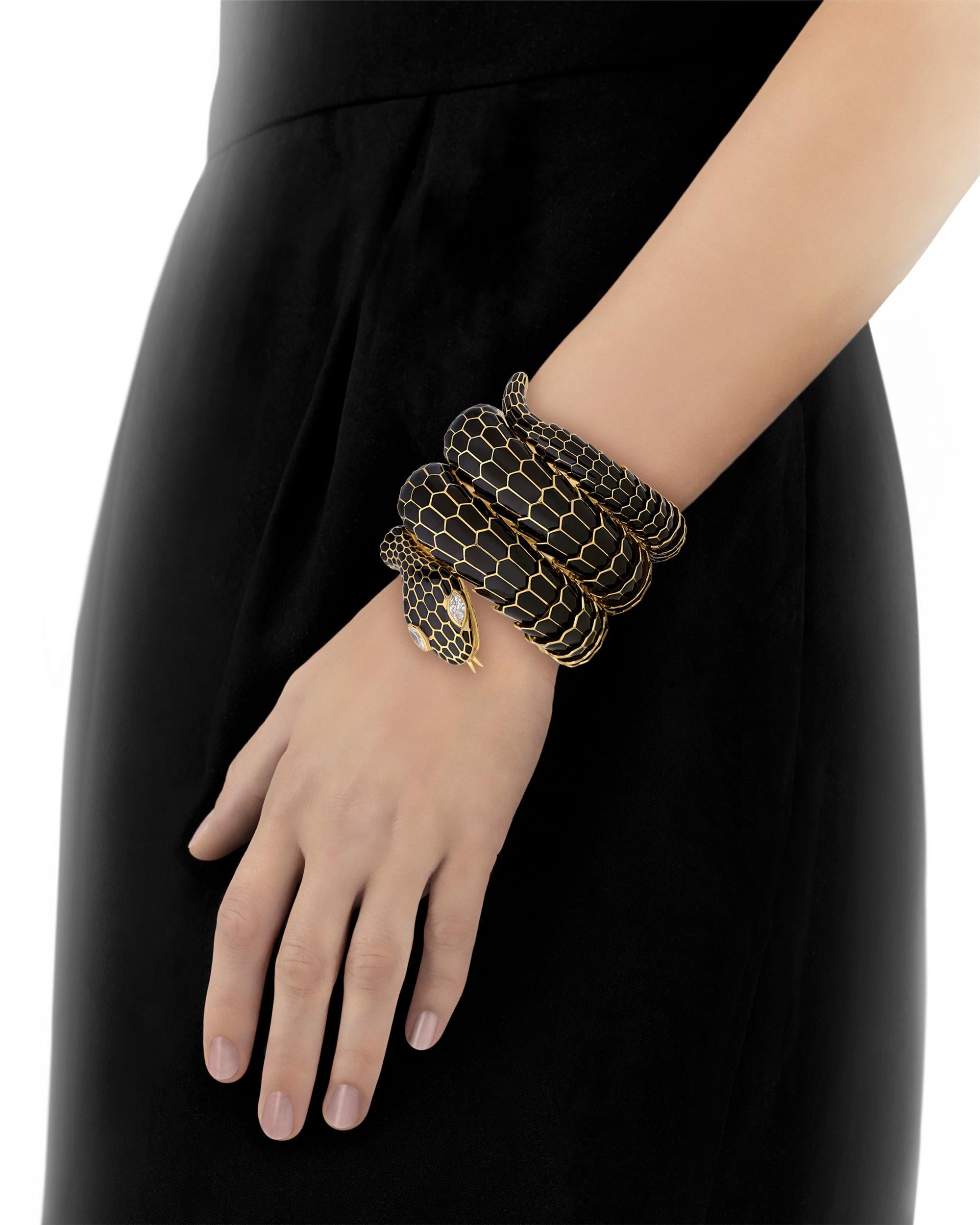 Rétro Bracelet serpent en or et émail en vente