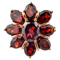 Bague fleur en or et grenat du milieu du siècle