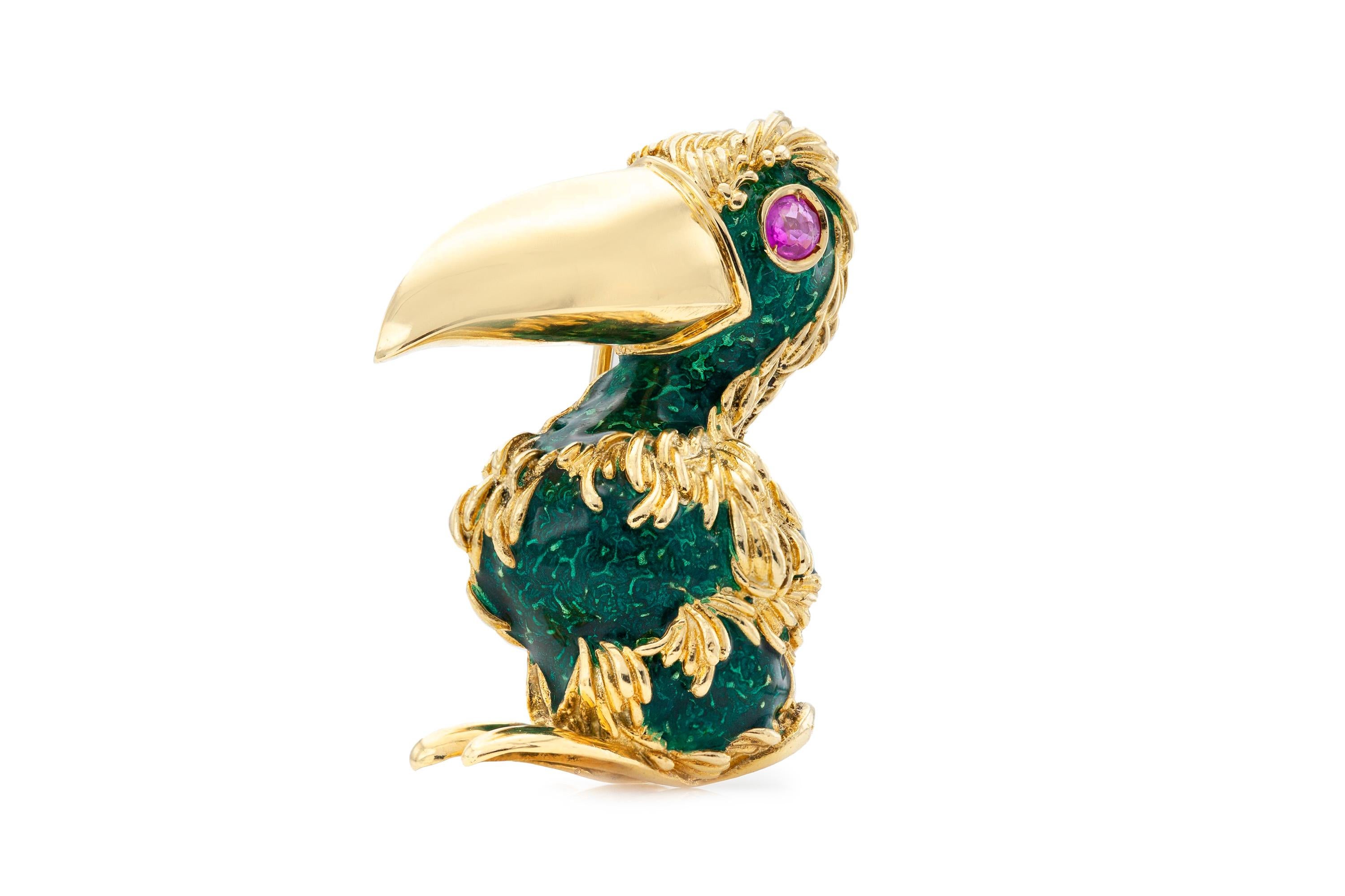 Finley crafted in 18K yellow gold and green enamel with a Ruby as the eye.
Made in Italy.