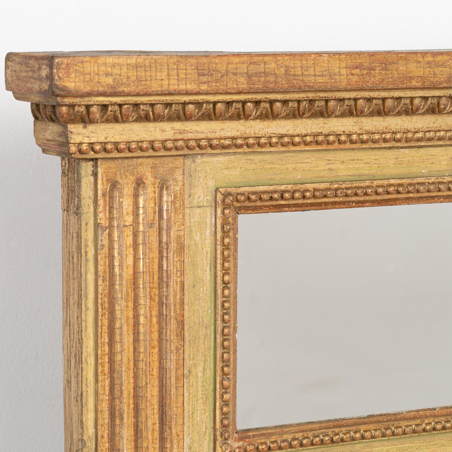 Gold and Green Painted Trumeau Mirror, Sweden circa 1820-40 In Good Condition For Sale In Round Top, TX