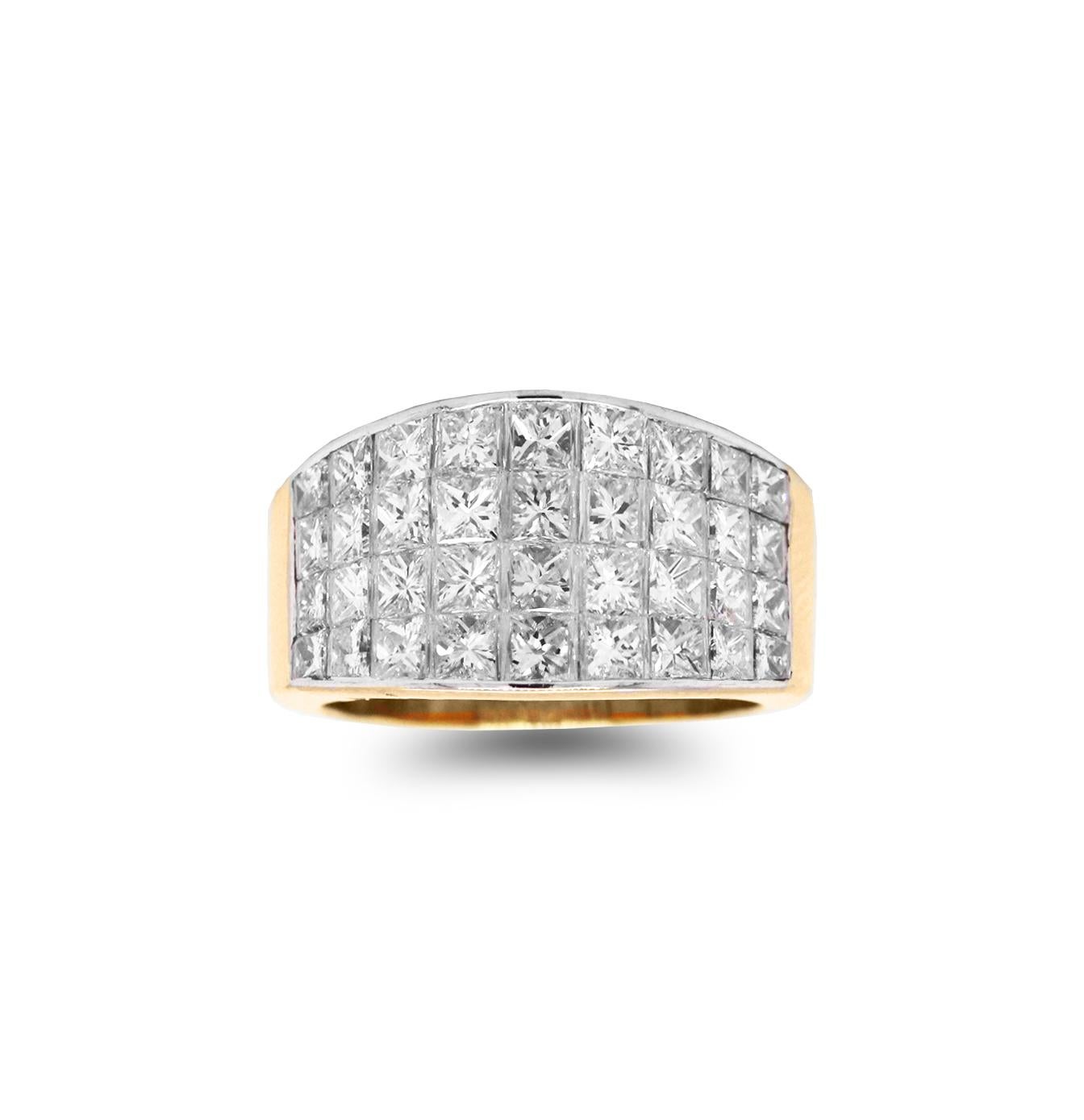 Ring aus Gold mit unsichtbar gefasstem Diamanten im Prinzessinnenschliff im Zustand „Hervorragend“ in Boca Raton, FL