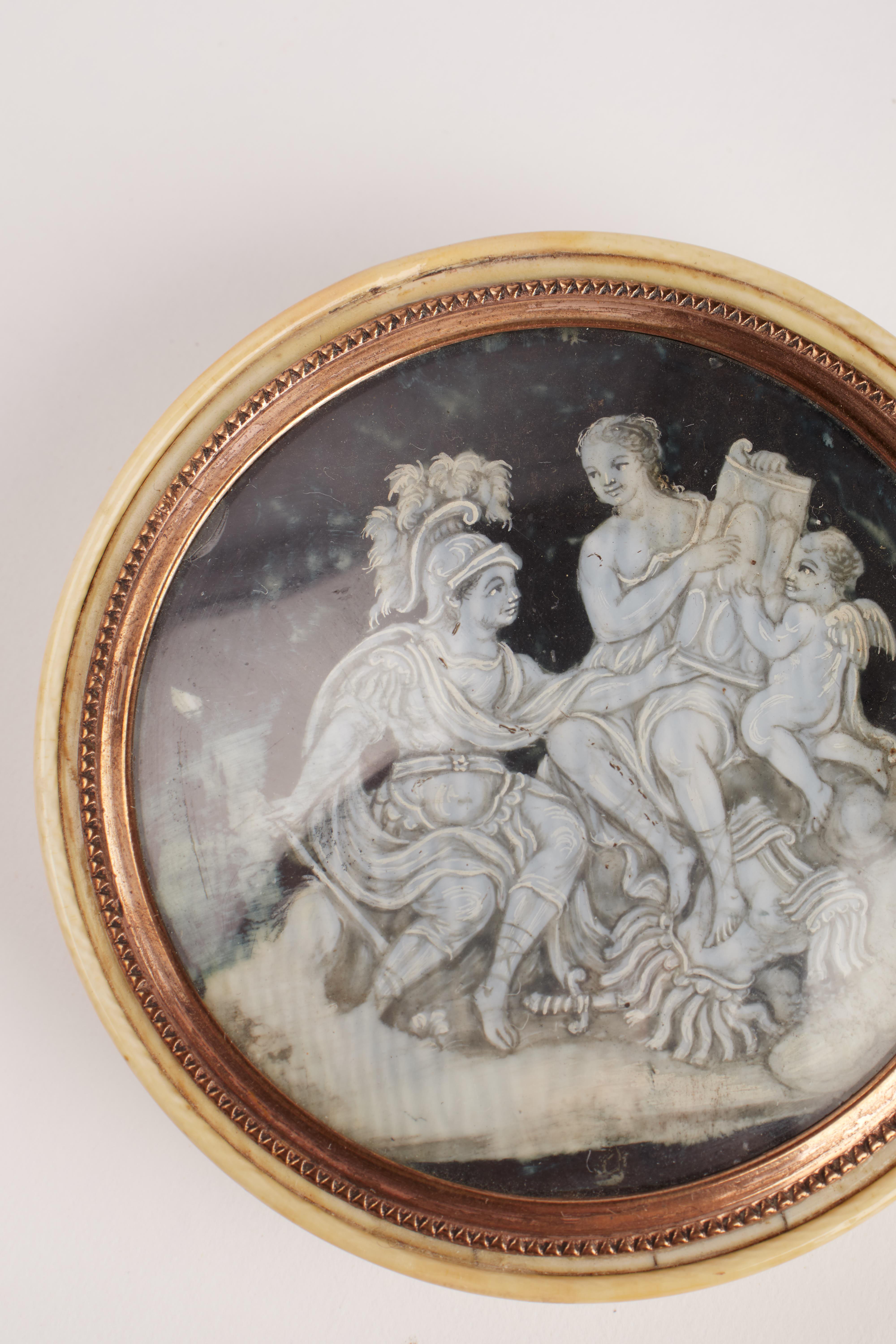 Gold- und Elfenbein-Schnupftabakdose mit der Darstellung von Mars, Venus und Amor, Frankreich 1750.  im Angebot 7