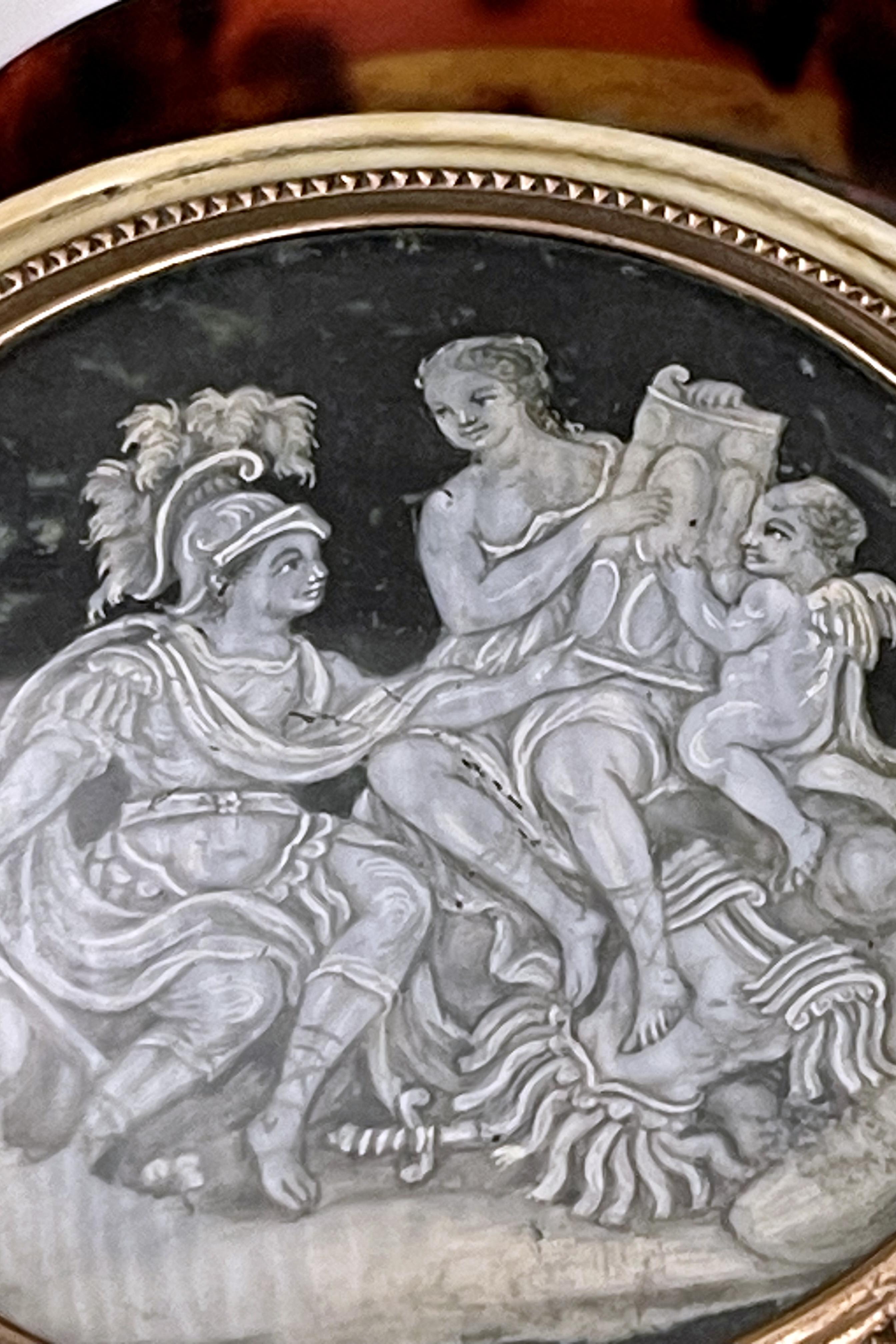 Gold- und Elfenbein-Schnupftabakdose mit der Darstellung von Mars, Venus und Amor, Frankreich 1750.  im Angebot 3