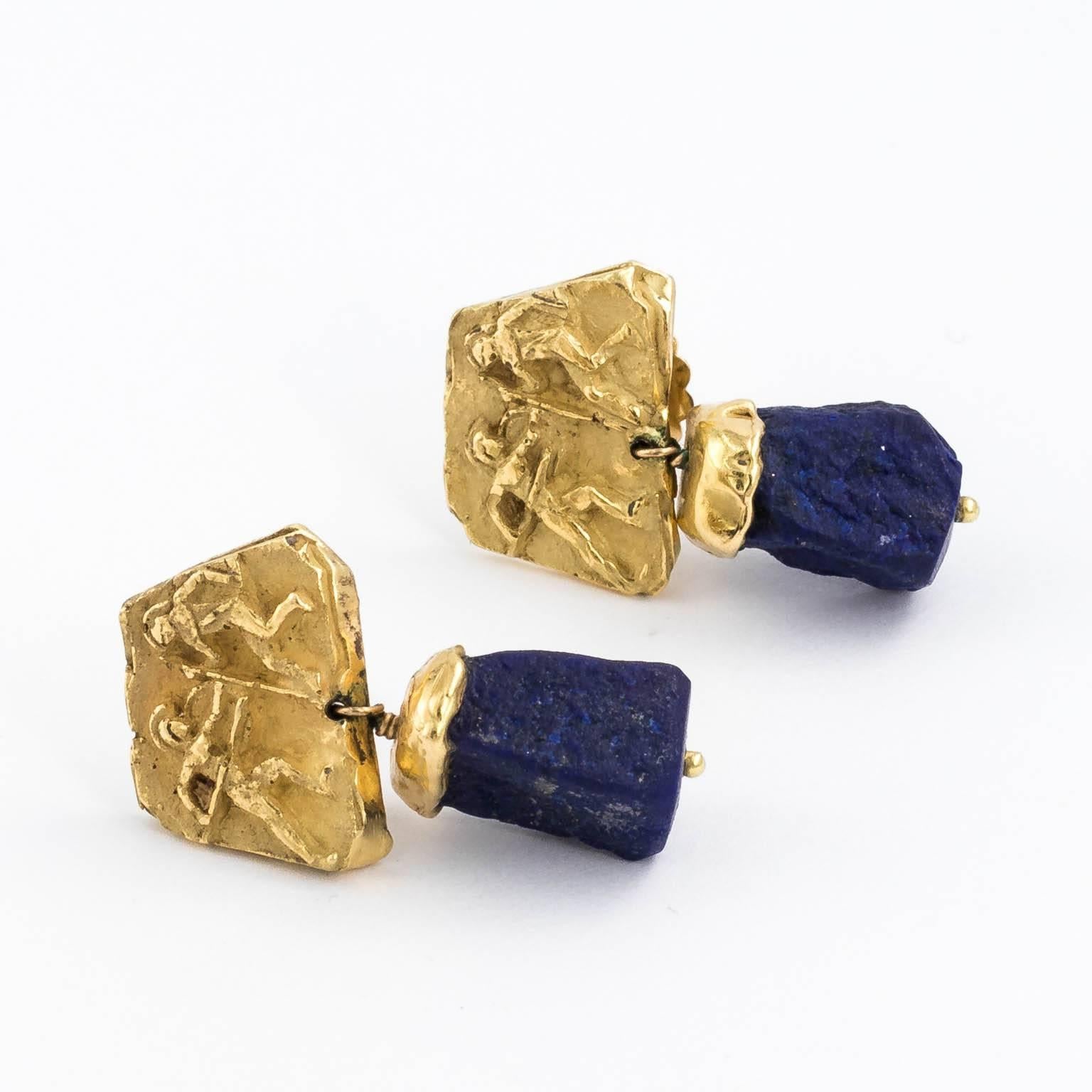 Gold and Lapis Earnings In Excellent Condition For Sale In St.amford, CT