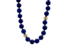 Halskette aus Gold- und Lapislazuli-Perlen