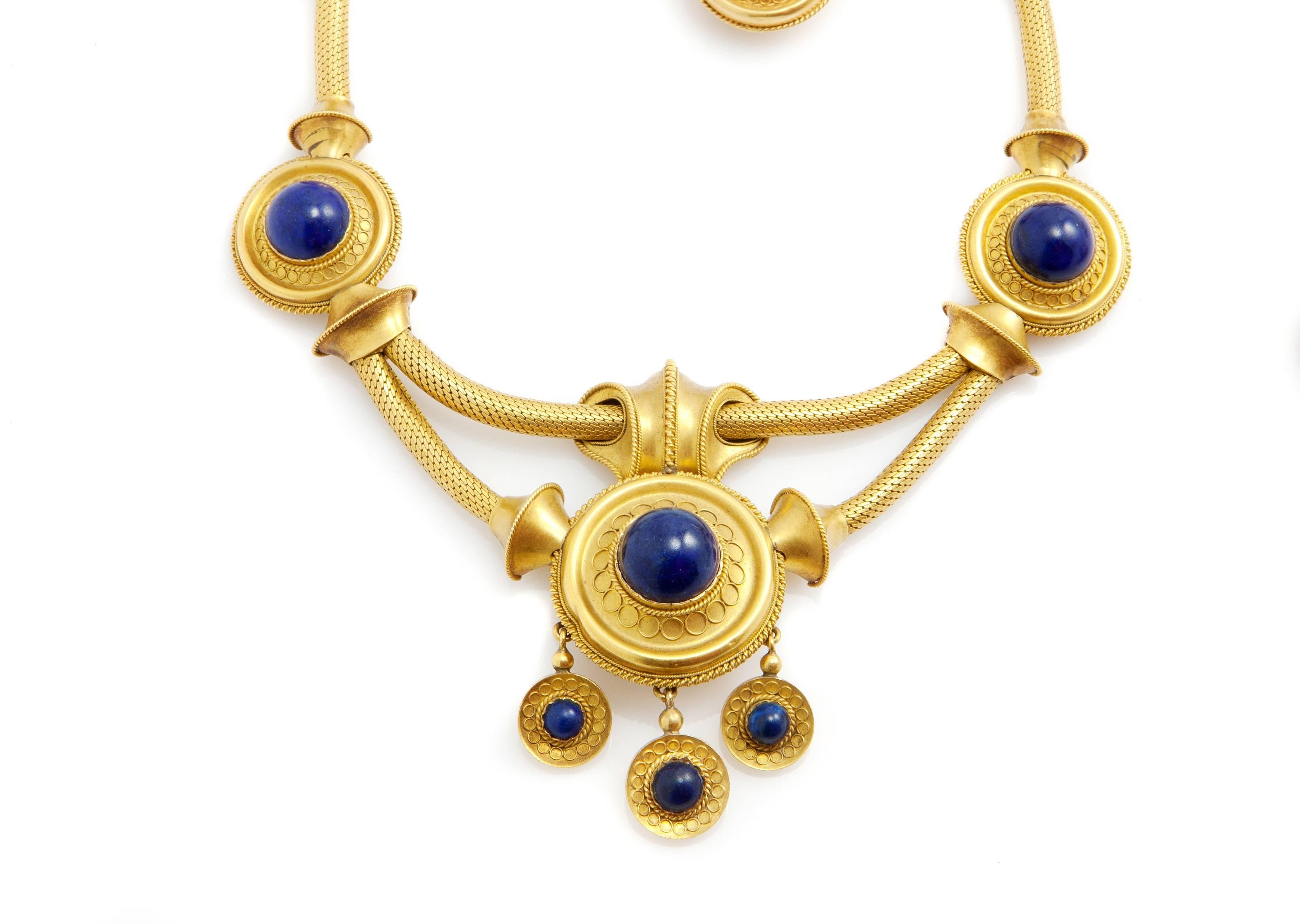 Gold and Lapis Lazuli Etruscan Revival Parure, French, circa 1870 In Good Condition For Sale In London, GB