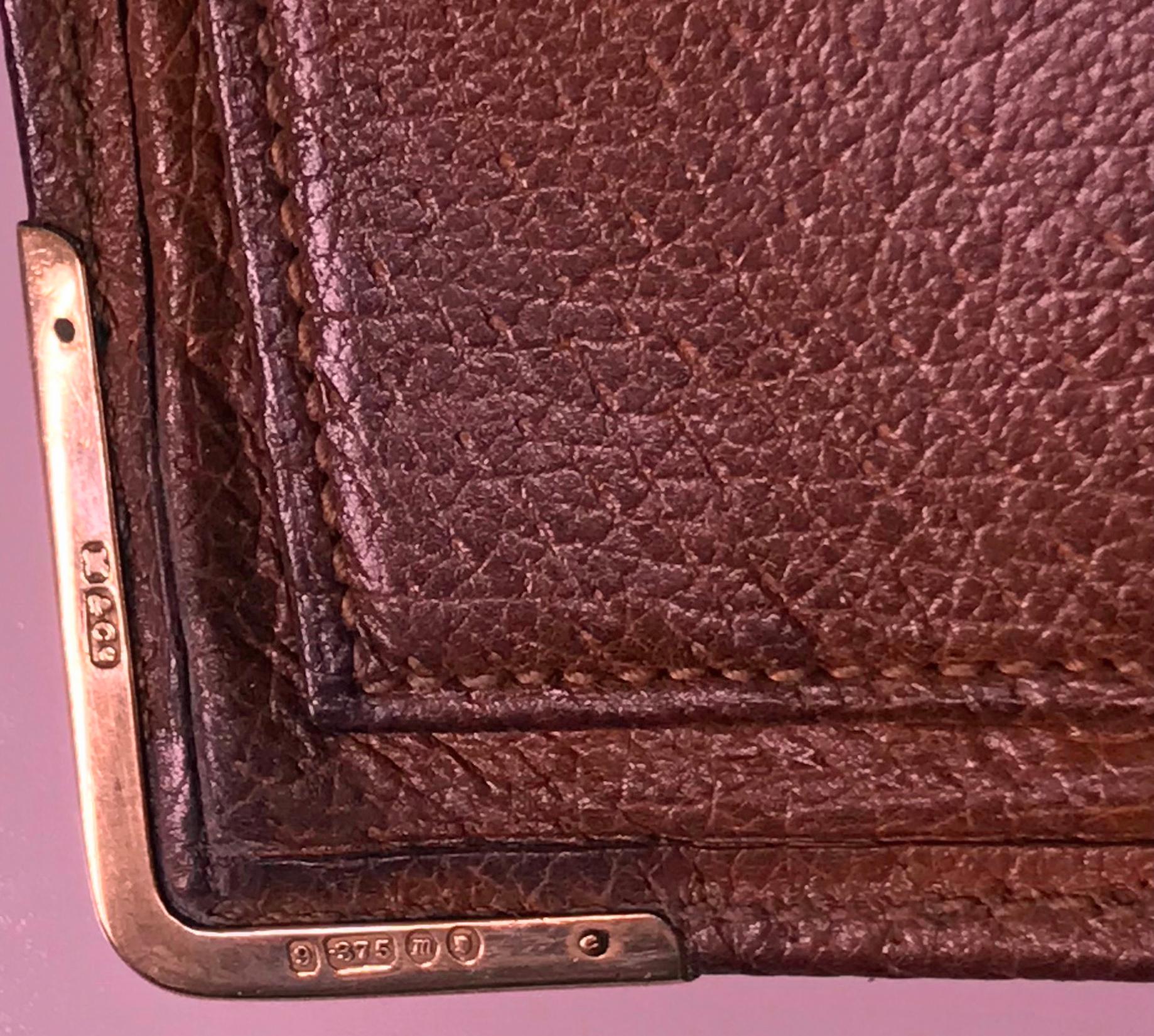 Gold and Leather Dunhill Wallet, London, 1967 In Good Condition In Toronto, ON