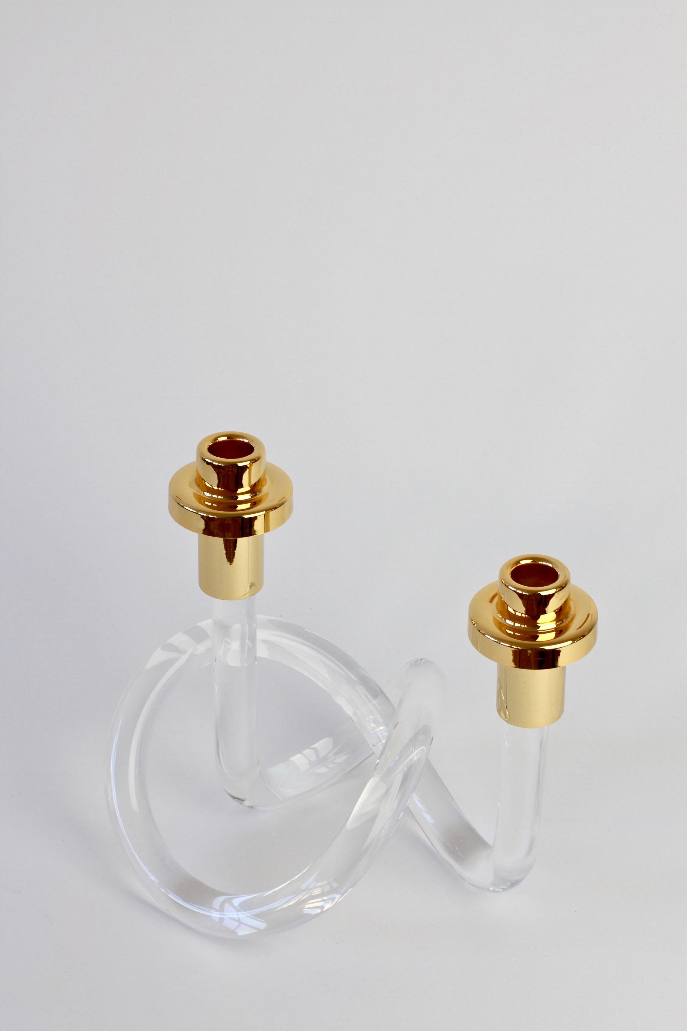 Gold and Lucite Twisted Pretzel Candlestick Holder/Candelabra by Dorothy Thorpe In Good Condition In Landau an der Isar, Bayern