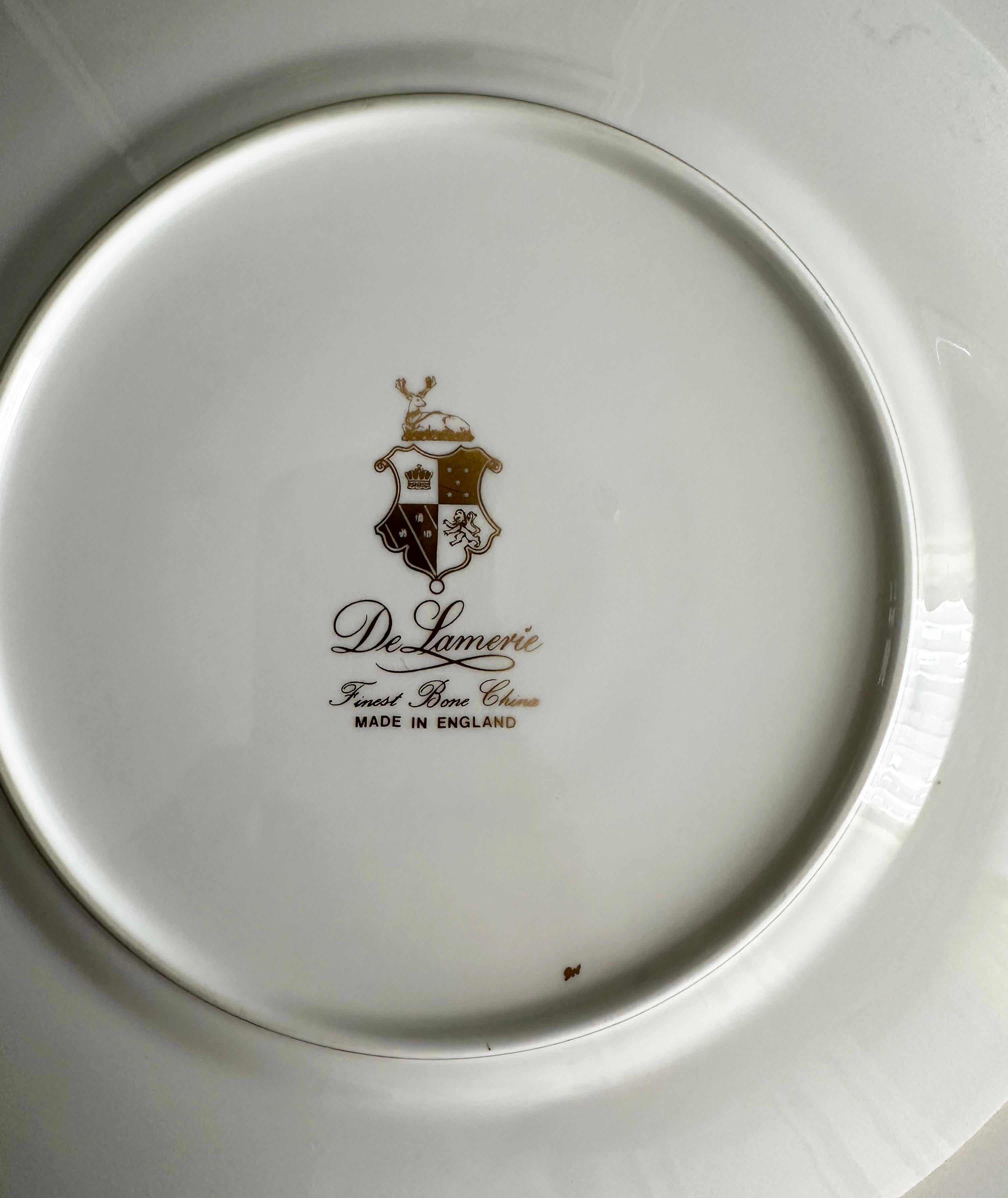 Piatto decorativo in oro e marina in stile Barocco di De Lamerie in vendita 1