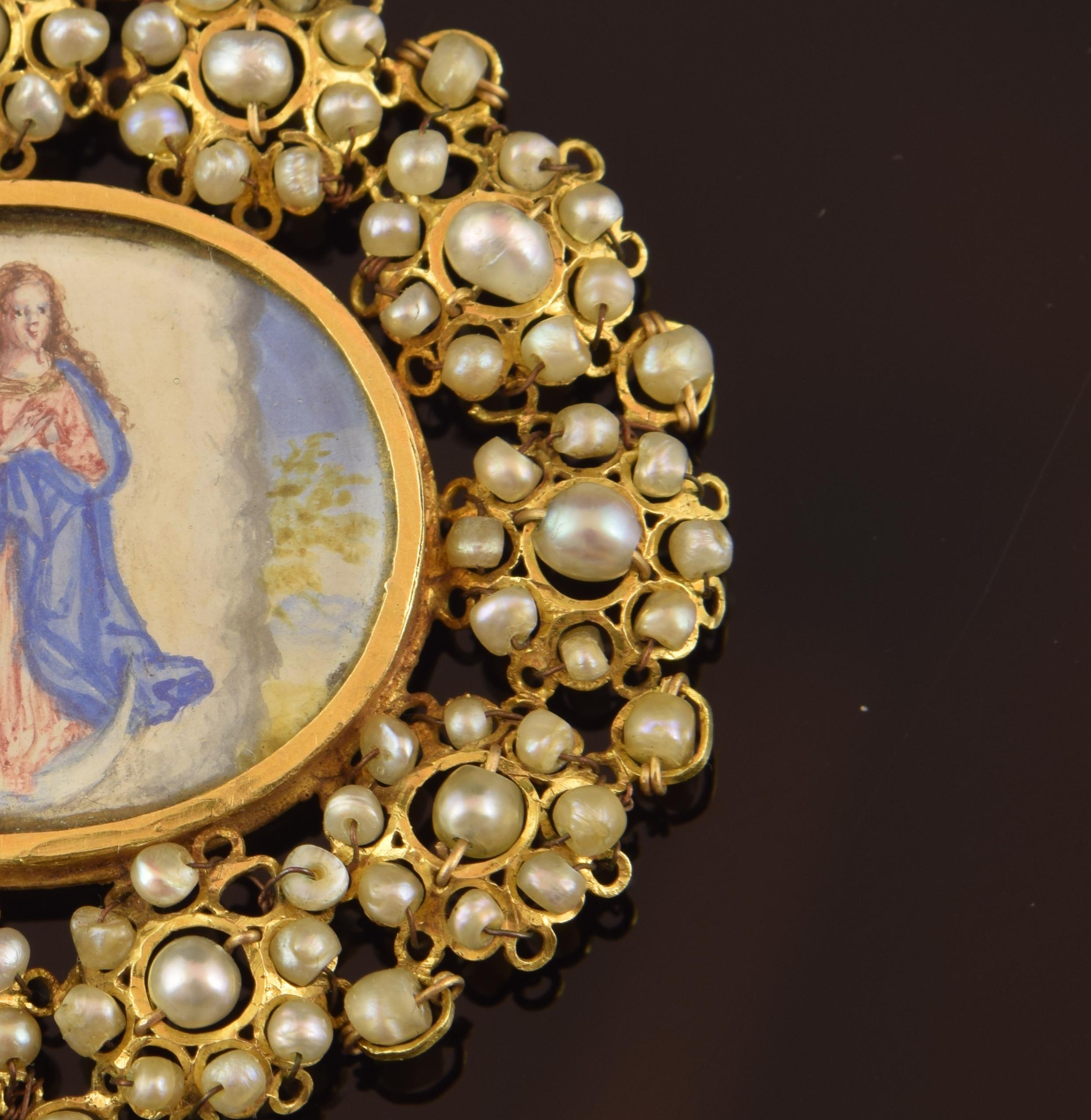 European Gold and Pearls Devotional Pendant, 18th Century