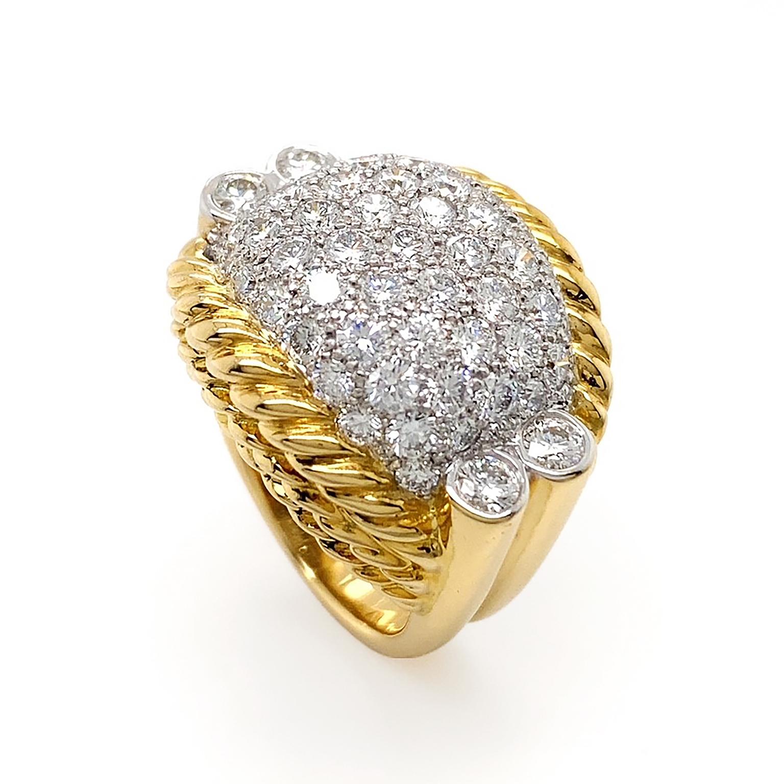 Gold and Platinum Diamond Rope Ring In New Condition In New York, NY