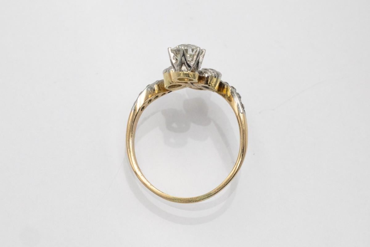 Taille vieille Europe Bague Fleur De Lys Art Nouveau ancienne en or et platine avec diamants taille ancienne 1,30 carat en vente