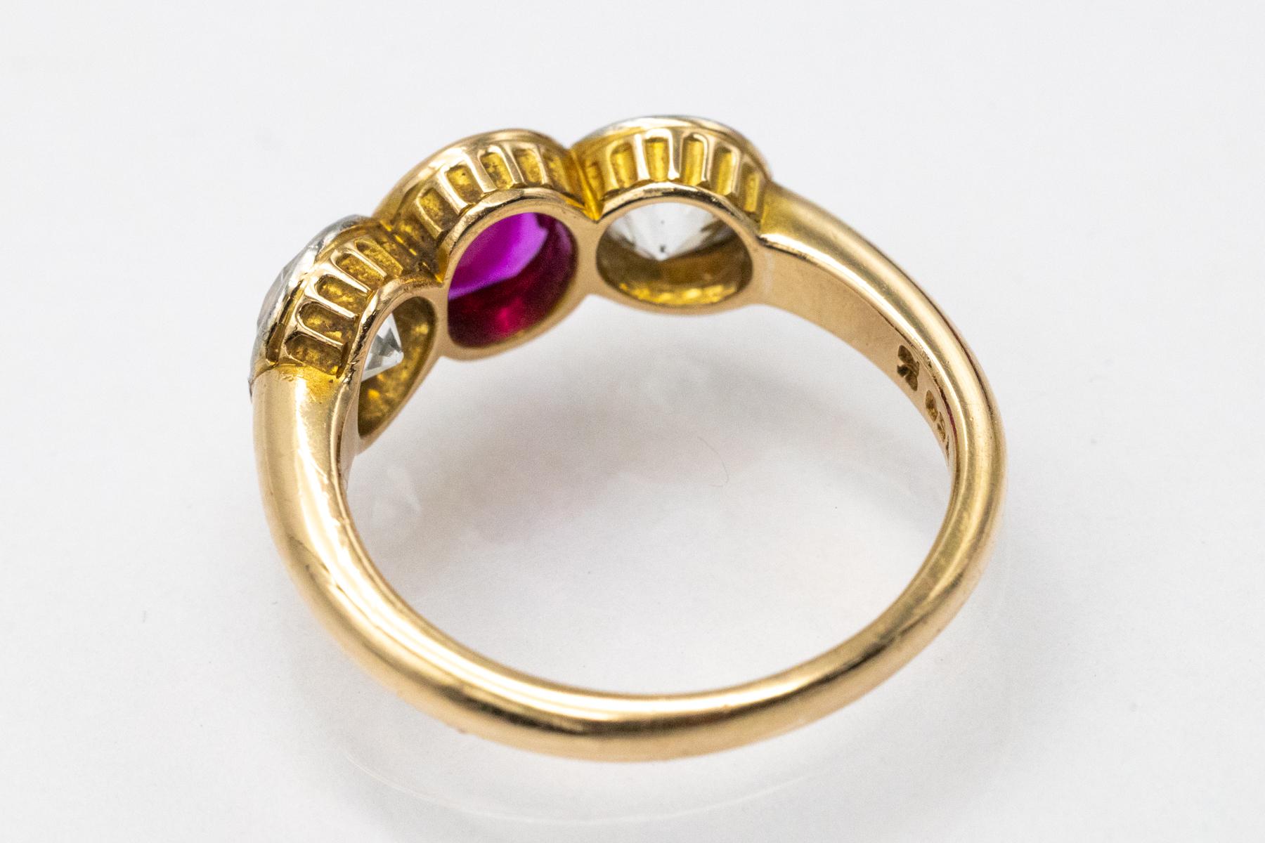 Anello in oro e platino con rubino e diamanti taglio brillante 1,80ct In condizioni buone in vendita a Chorzów, PL