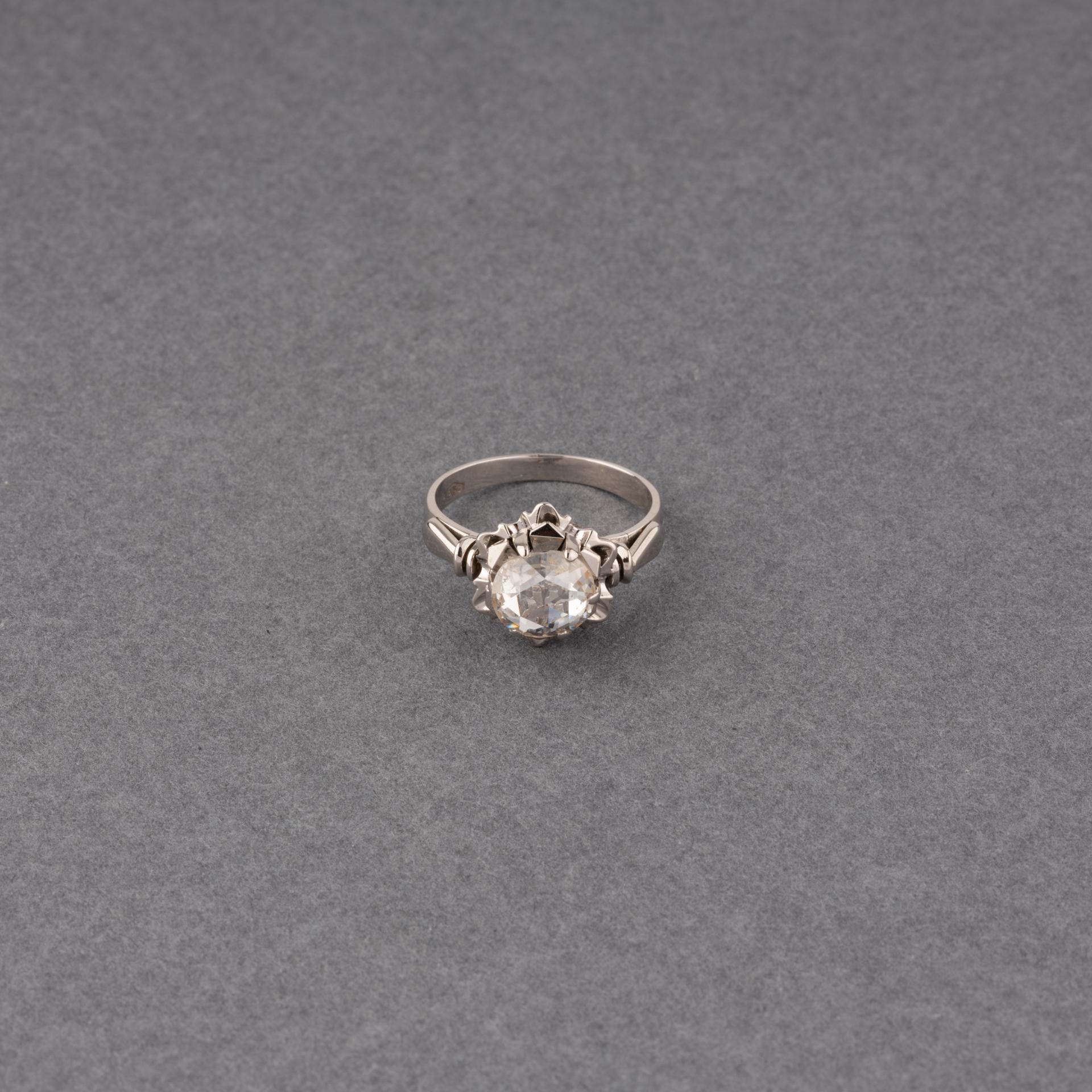 A lovely antique ring, made circa 1920. Made in white gold 750 and set with a rose cut diamonds who weights approximately 0.80 carats.  The quality of the rose is I si2 from our appraisal.
Ring size: 50 or 5.25 
Weight: 4 grams